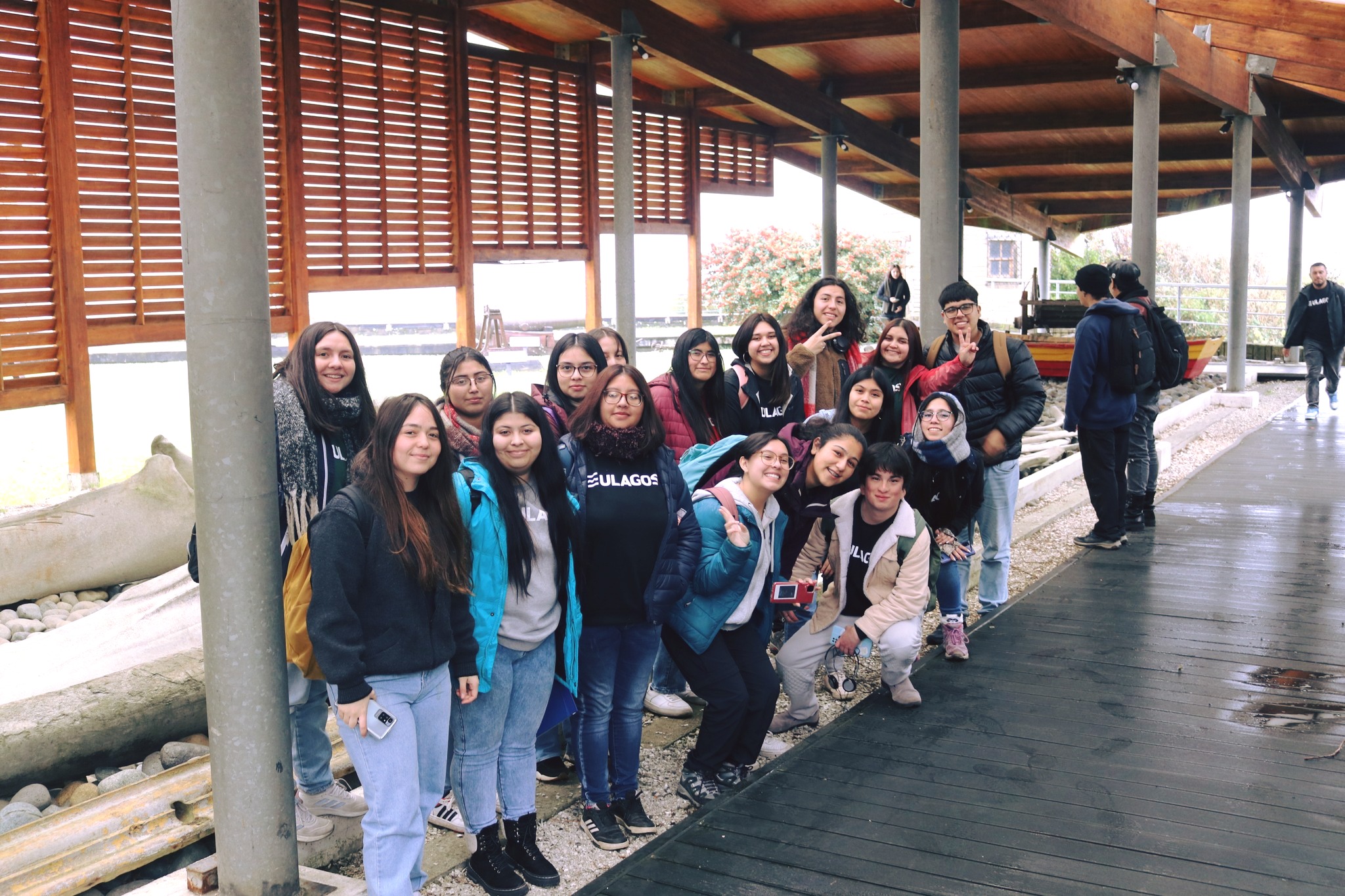 Estudiantes fueron parte de seminario sobre historia y memoria de los pueblos originarios de Chiloé