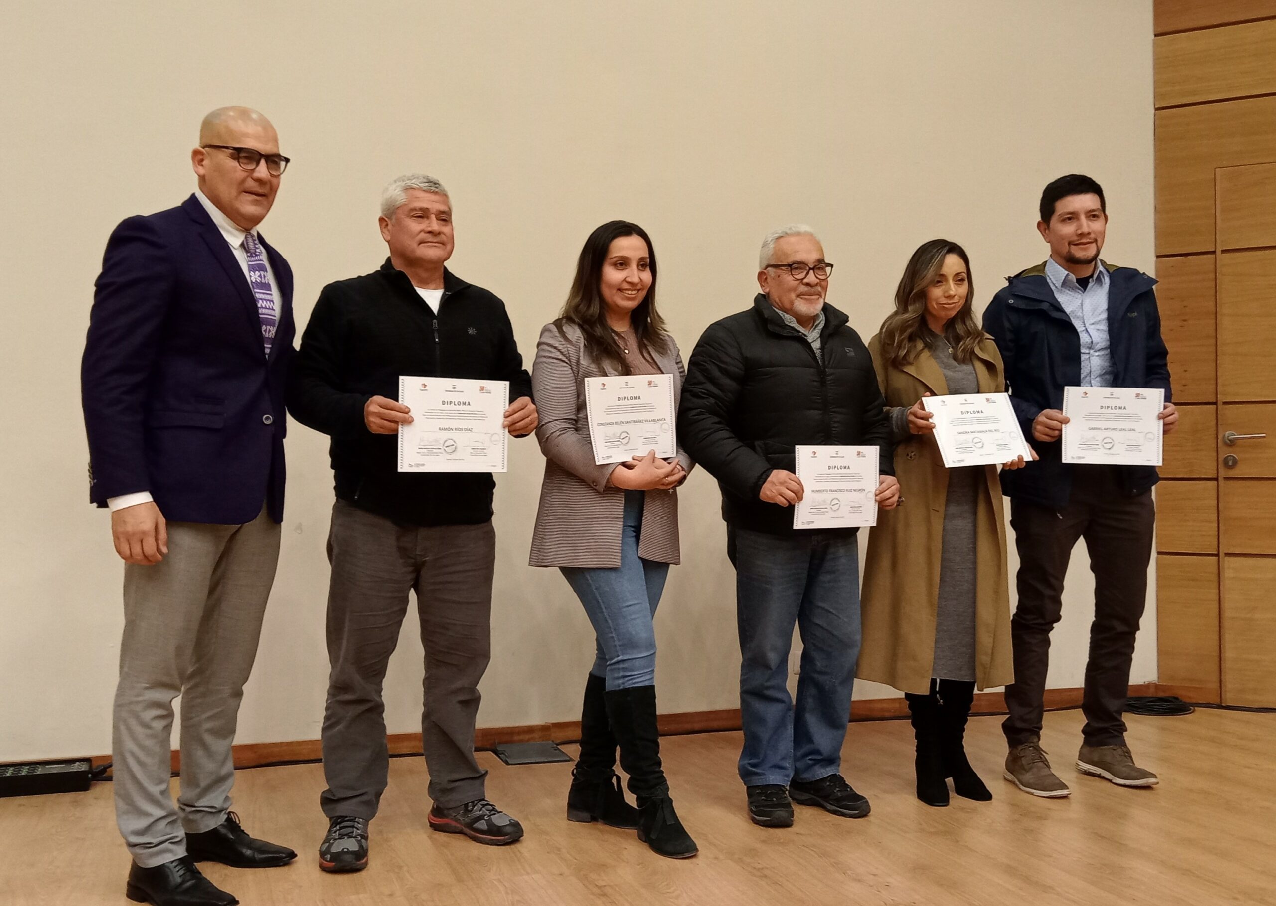 Pedagogía en Educación Física ULagos reconoce la destacada labor de docentes tutores de práctica