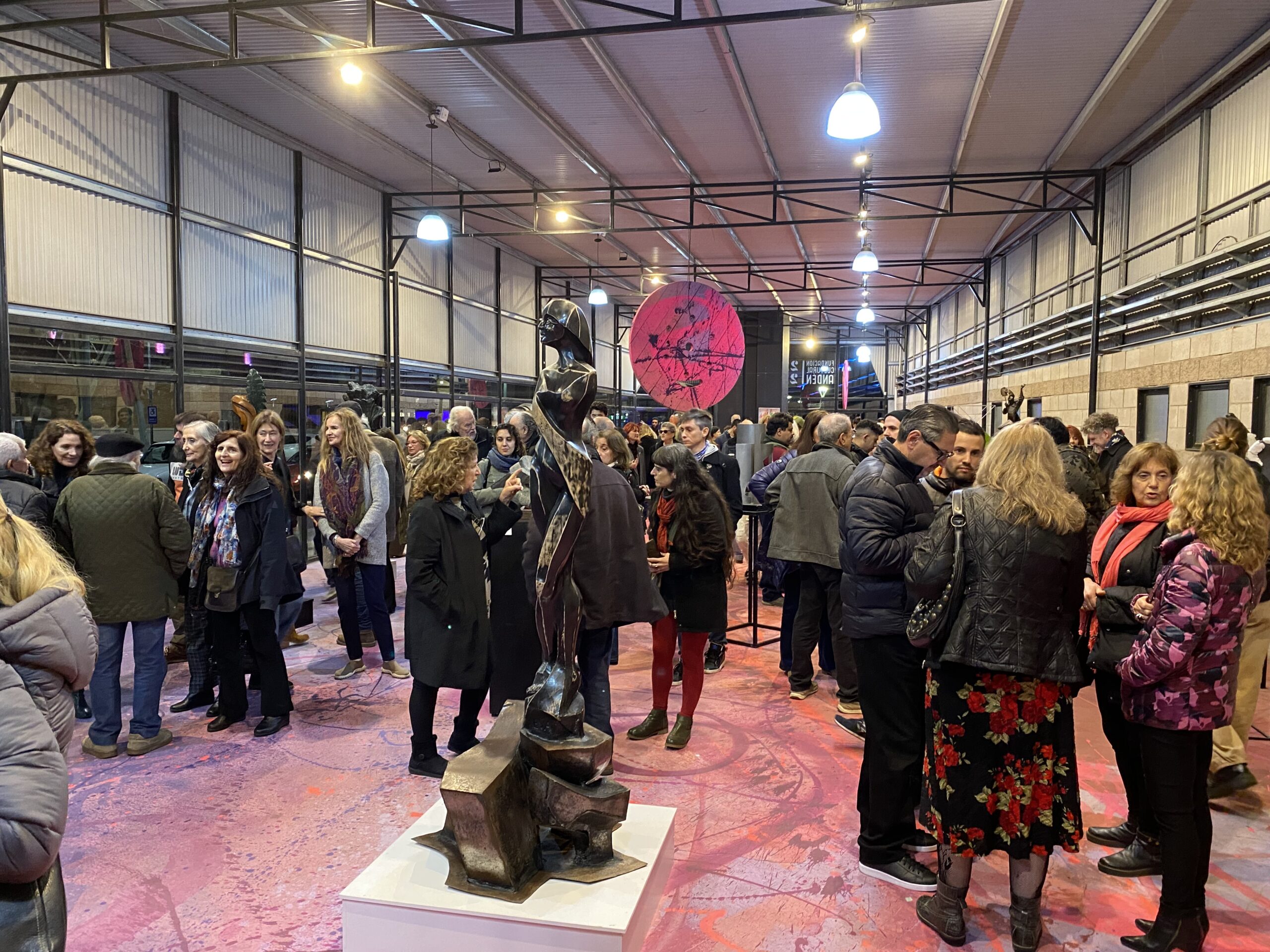 Artista y académica ULagos expone en destacada muestra internacional