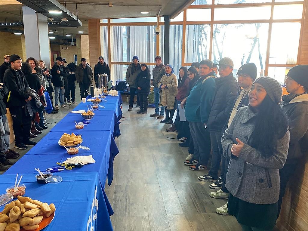 Estudiantes participaron del Wiñol Tripantu en la Sede Chiloé