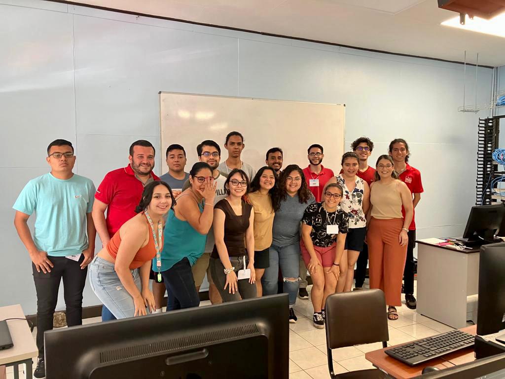 Académica del Departamento de Ciencias Exactas imparte por cuarta vez curso en Costa Rica