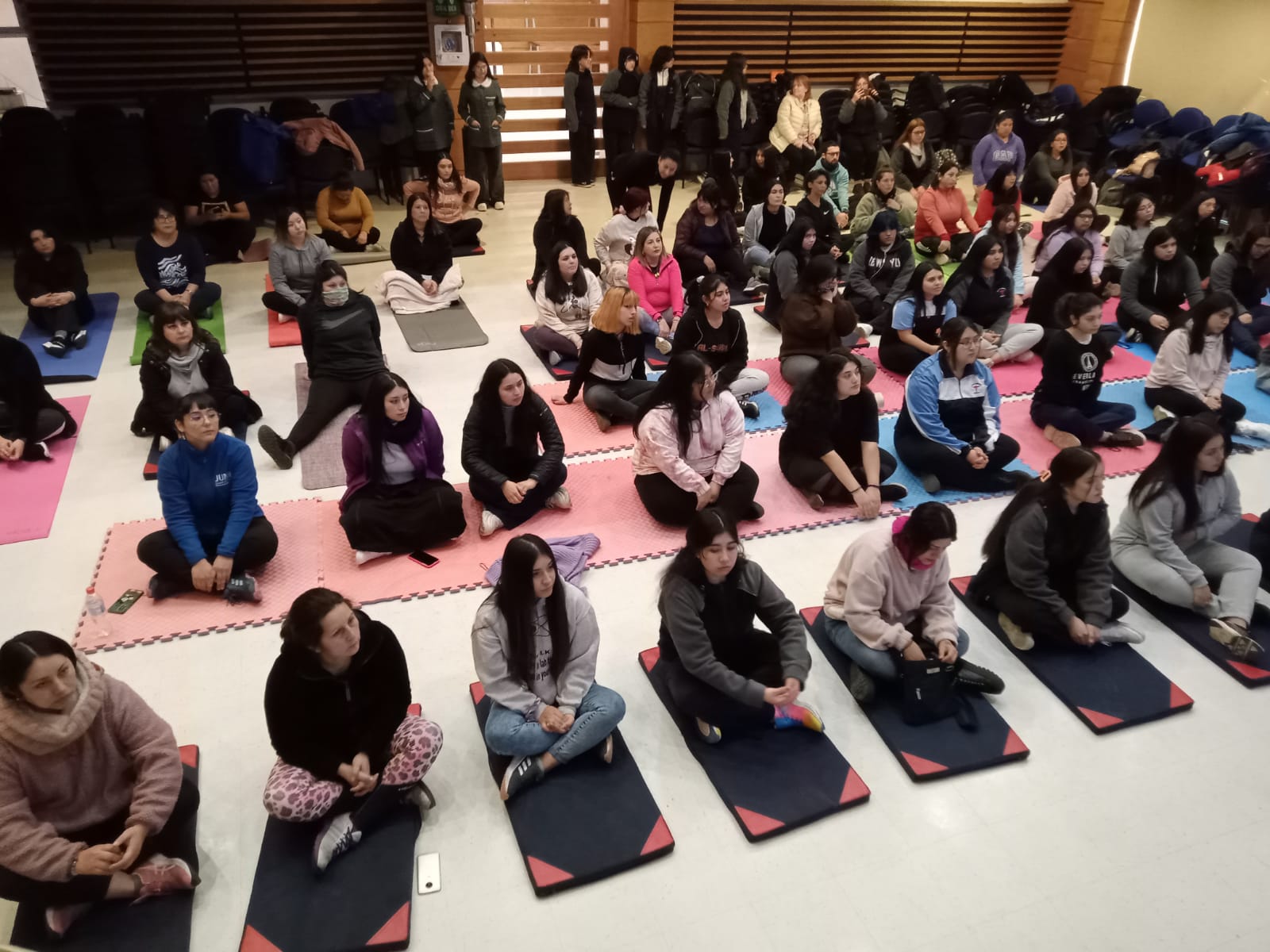 Seminario de Yoga y Mindfulness entregó herramientas decisivas para la educación pre básica