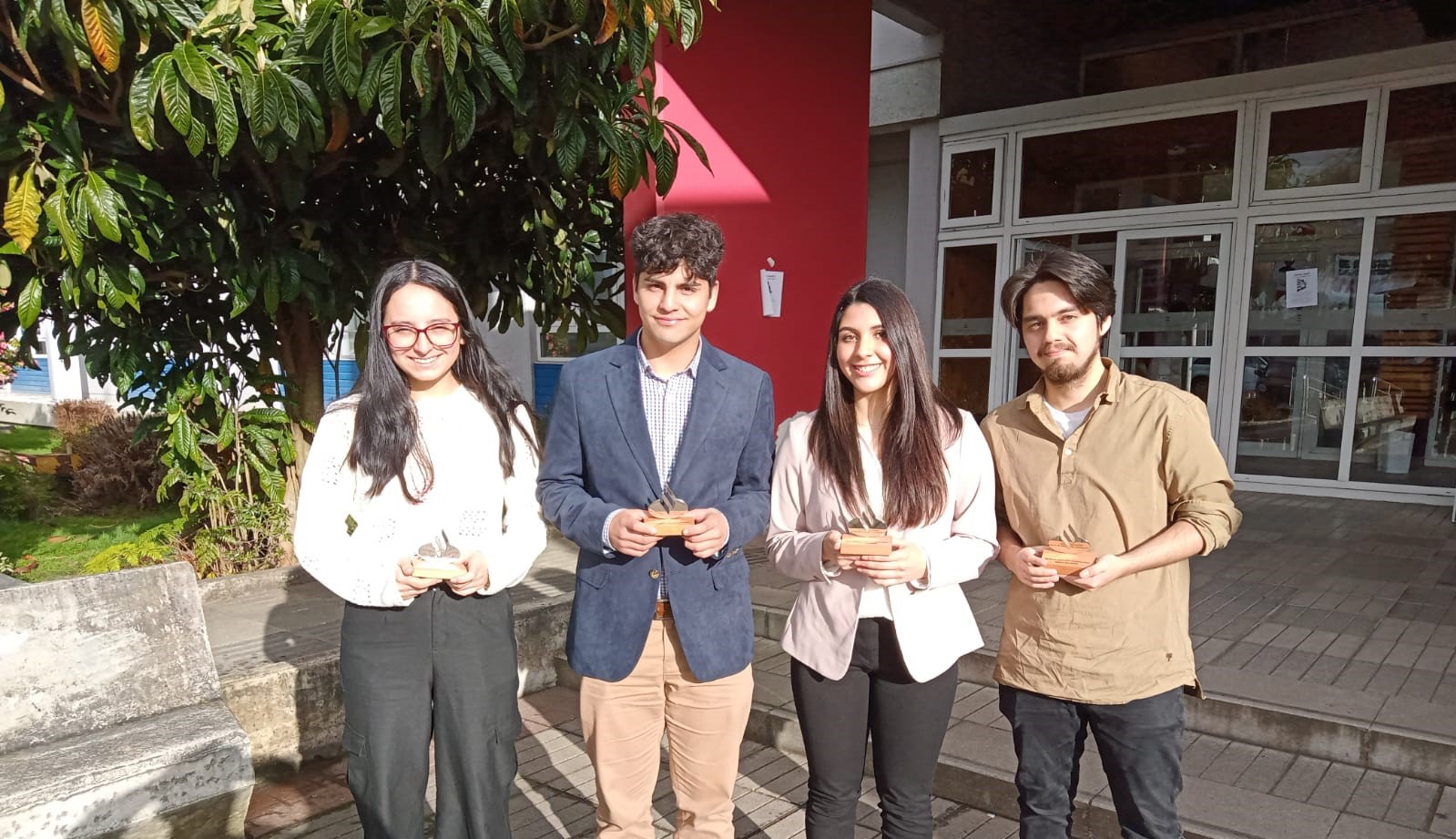 Estudiantes ULagos son beneficiados con la beca de Movilidad Internacional Santander