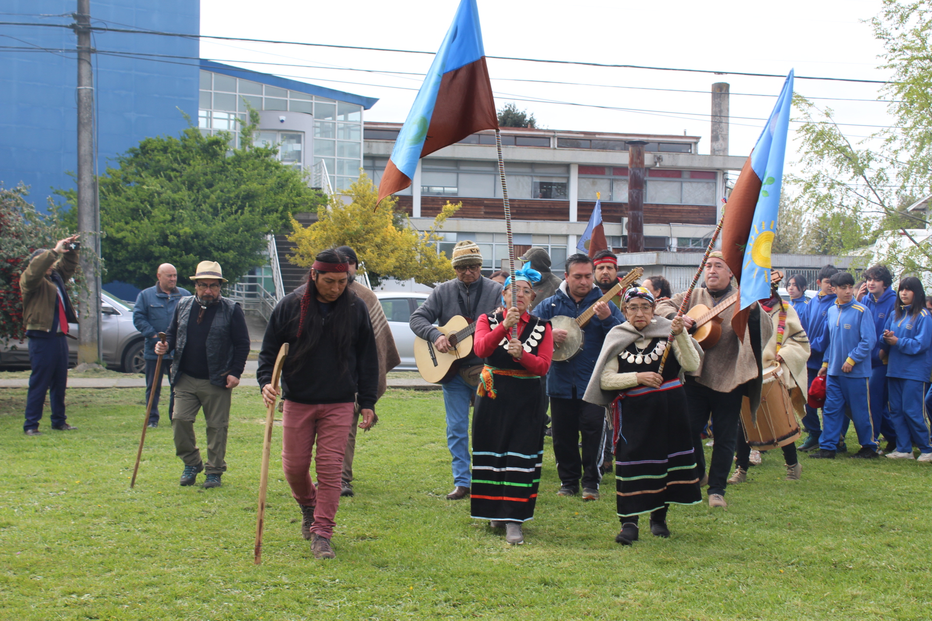 Füta Koyagtun por el Día de la Resistencia Indígena se realizó en el Campus Osorno