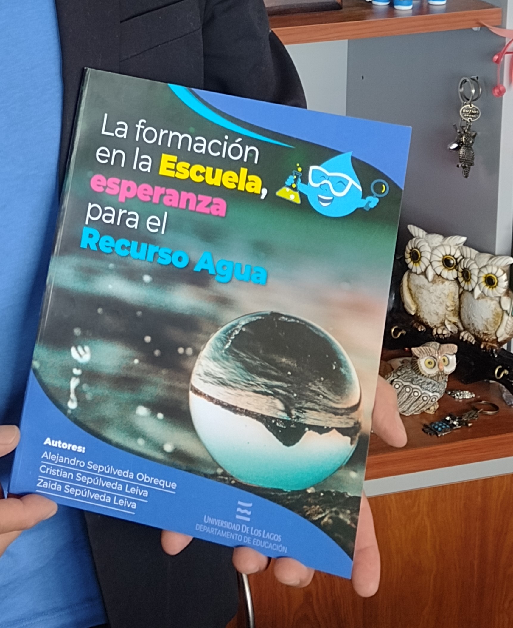 Académico ULagos coedita material esencial para las escuelas sobre el recurso agua