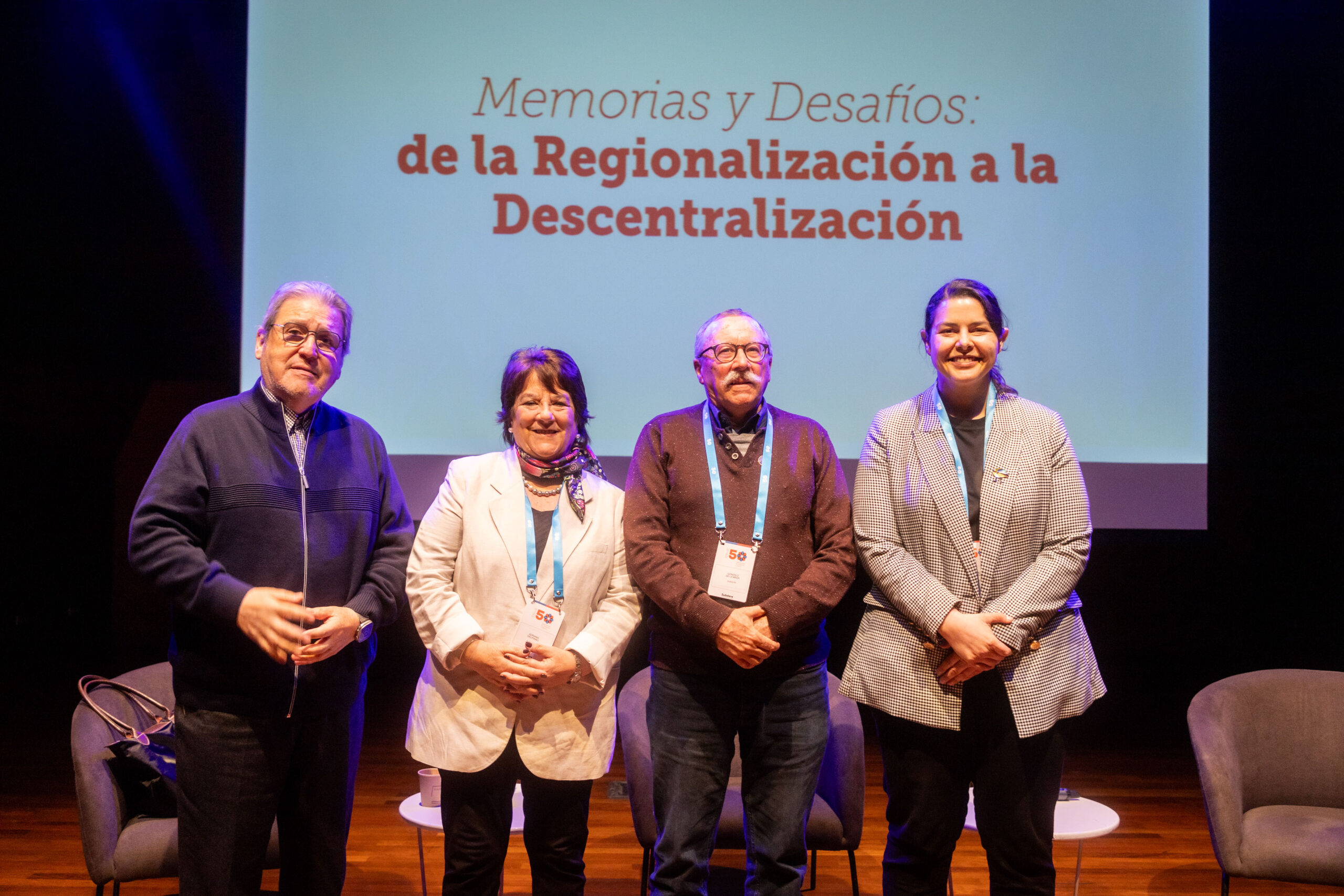 Investigador participa en seminario sobre regionalización y proceso de descentralización del país