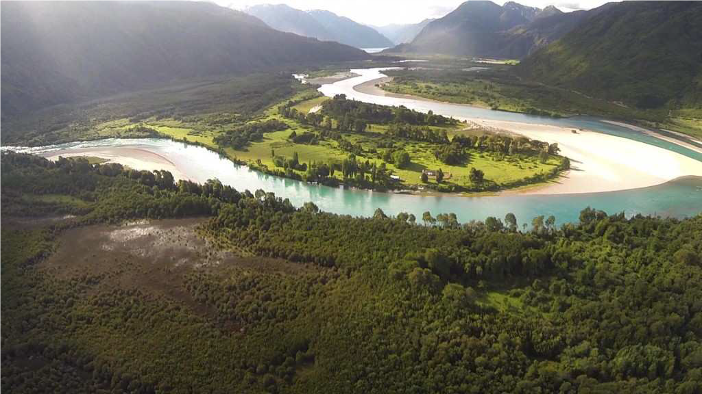 Lof Cayun Panicheo expone en la ULagos proyecto de Conservación para la defensa del territorio del Puelo