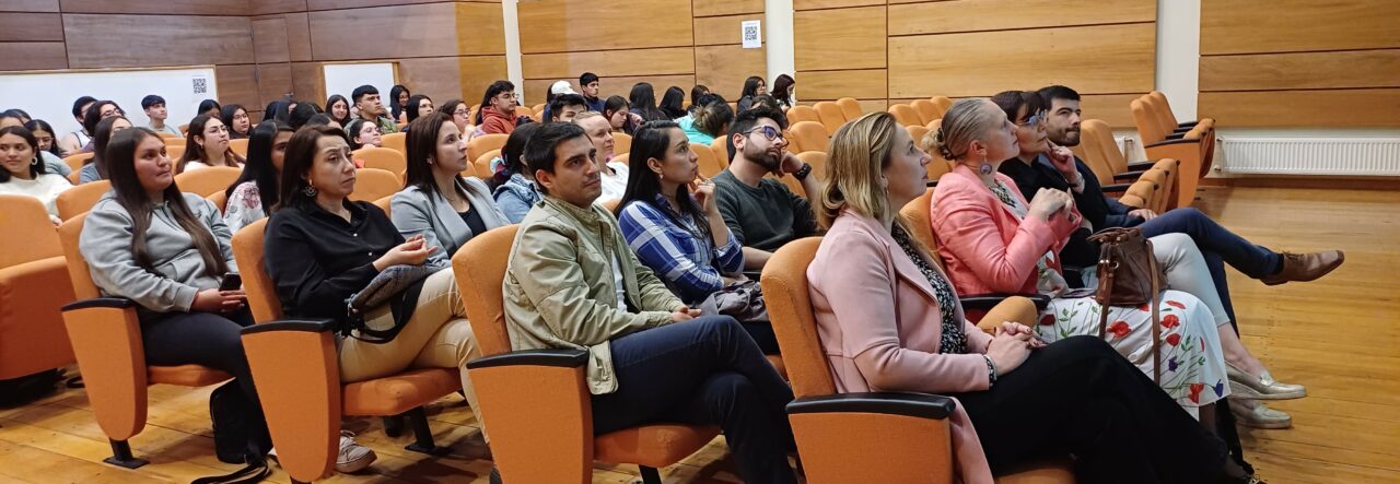 Ex Ministra de Salud comparte con estudiantes ULagos desafíos de la Atención Primaria