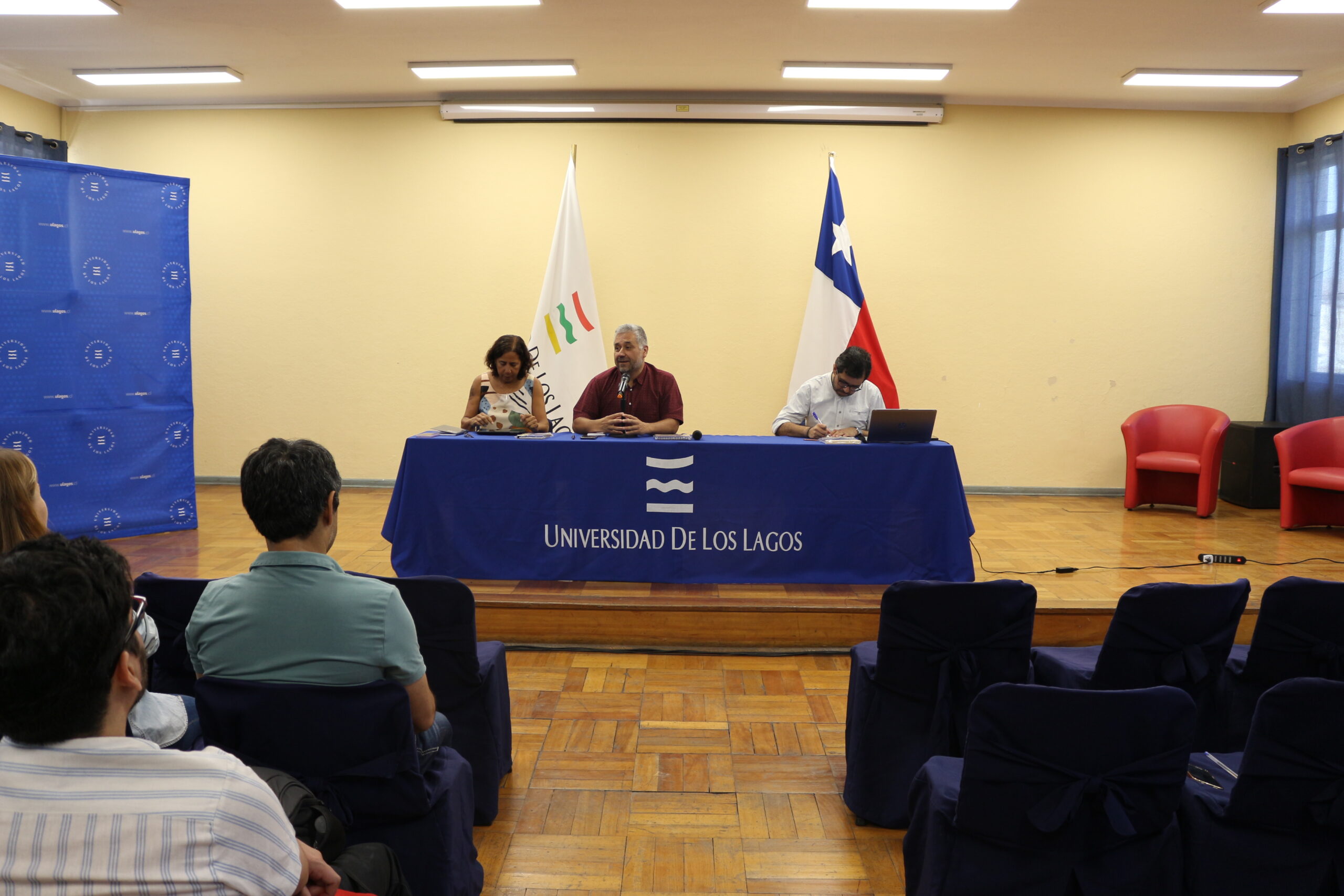 Reflexionan sobre metodología de investigación narrativa