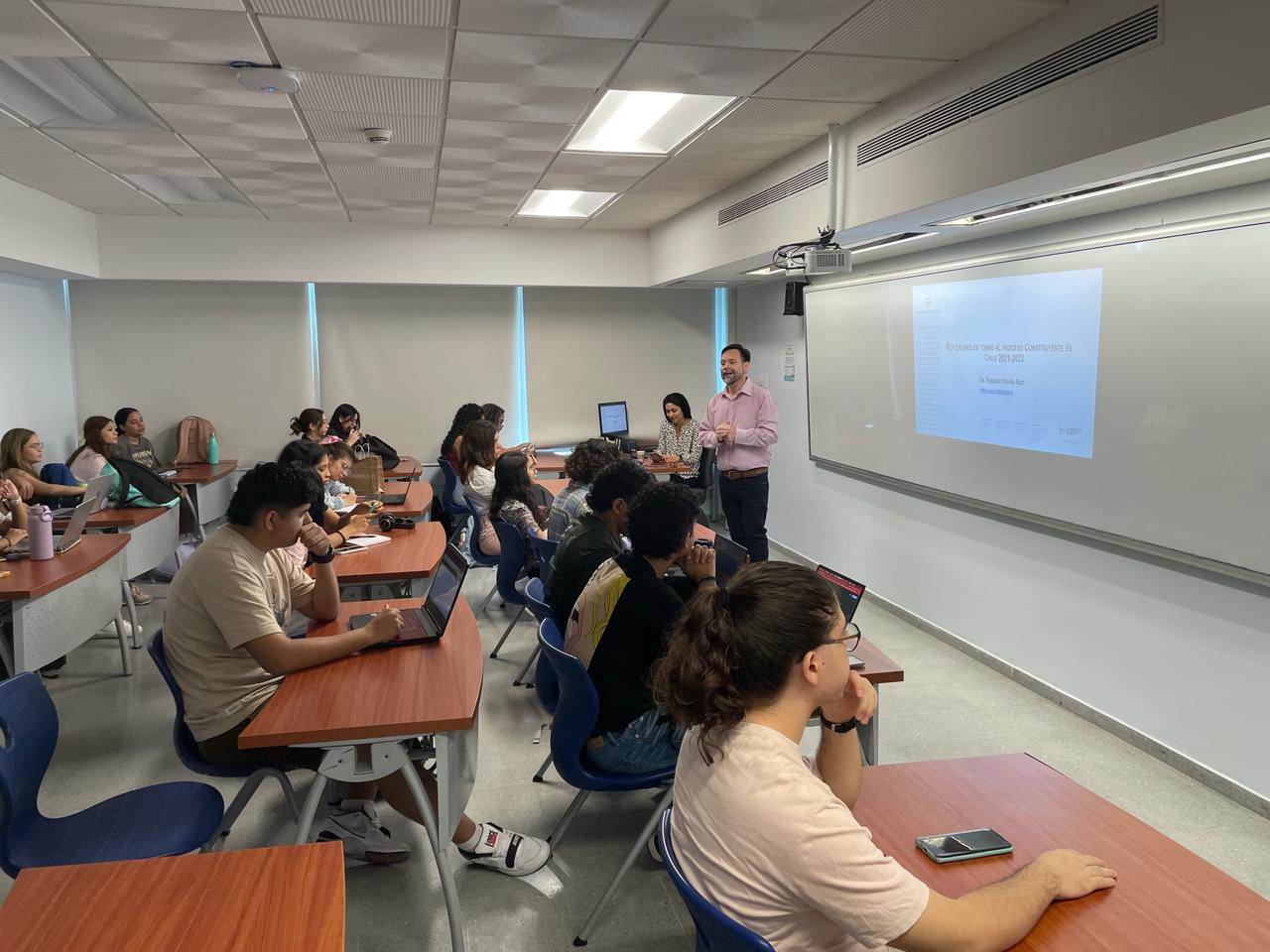 Académico expuso en la Universidad del Norte, Colombia