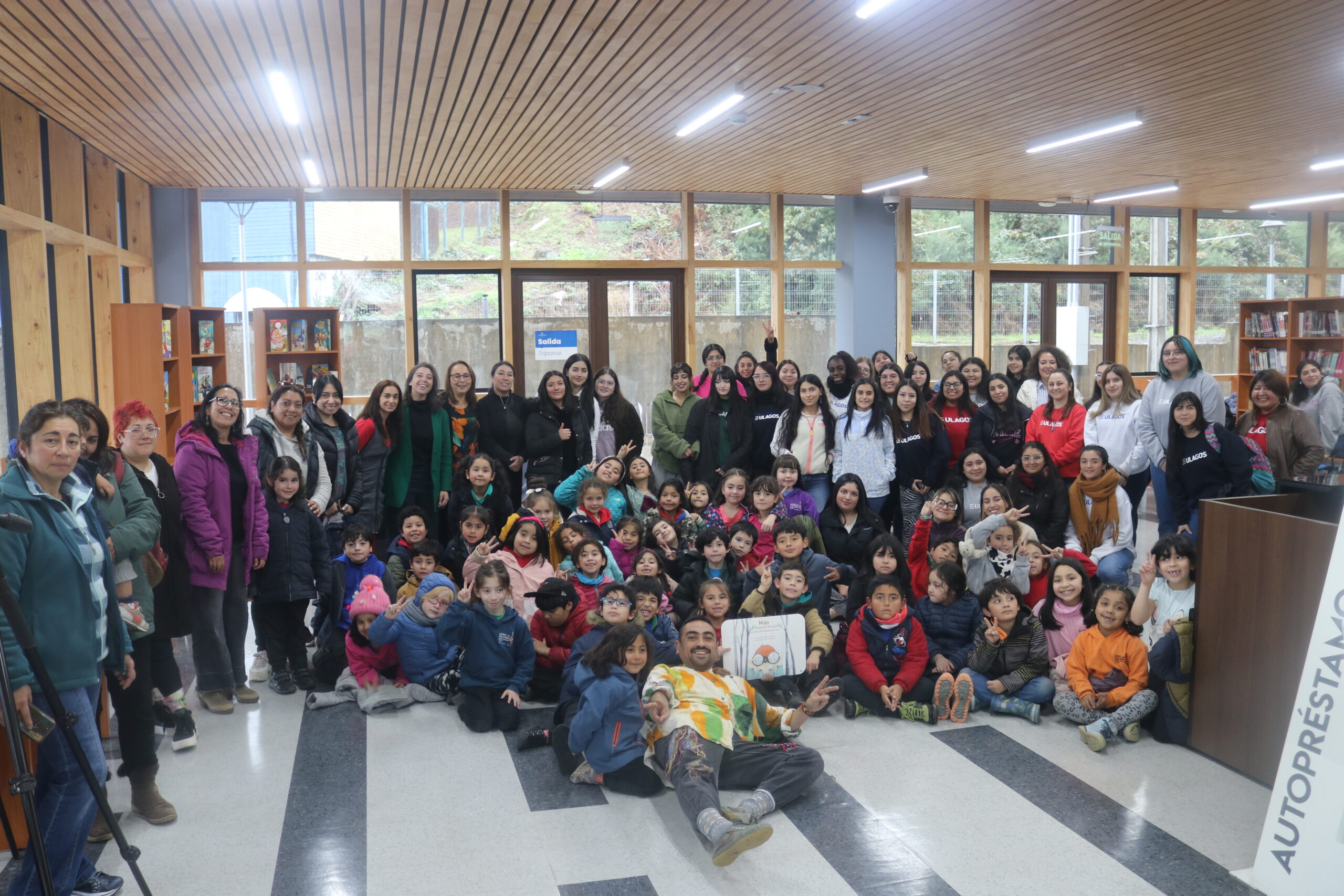 “Leer con todos los sentidos”: Seminario sobre infancias reunió a artistas, exponentes e investigadores