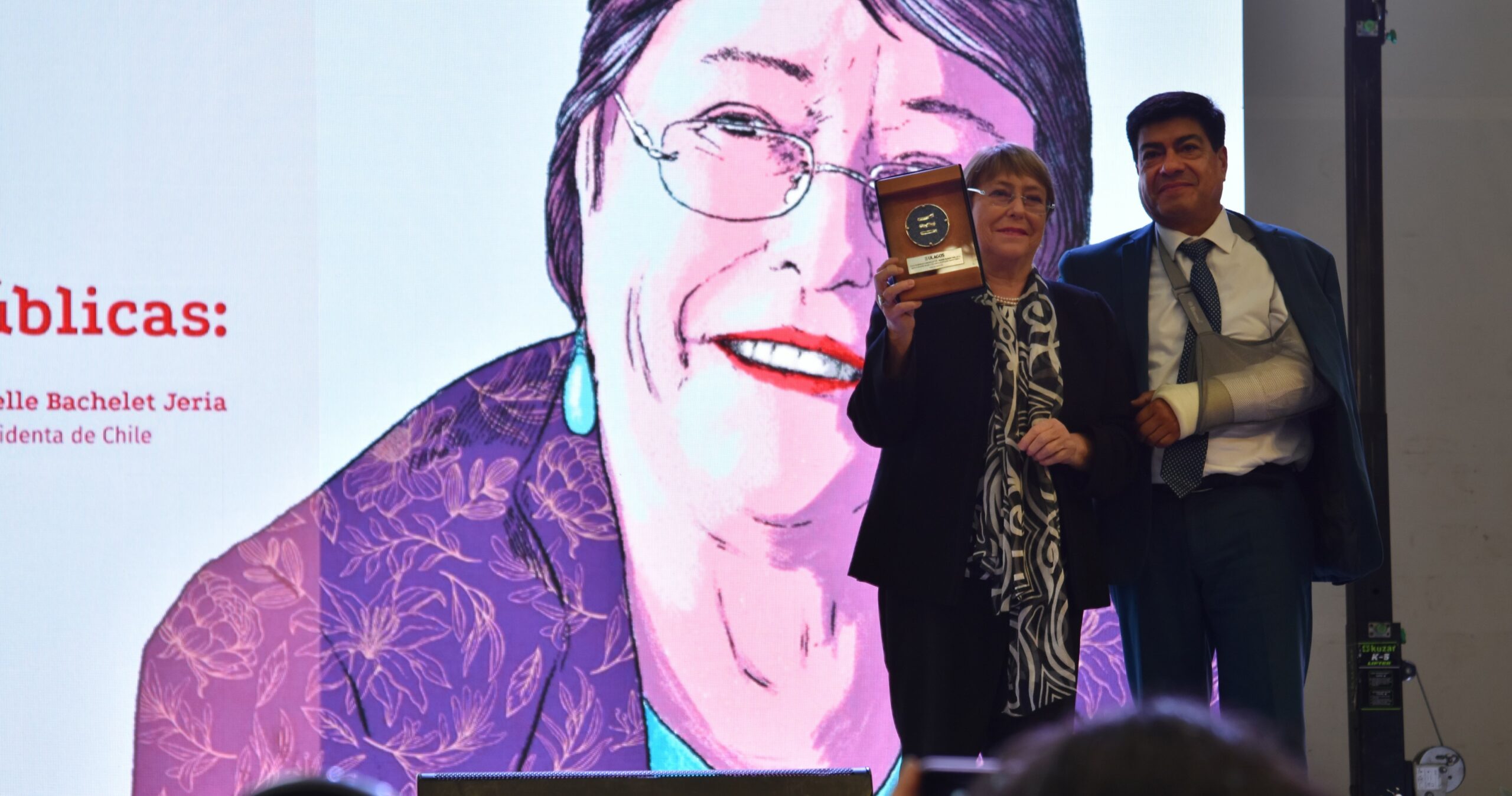 Con llamado a cuidar la democracia ex Presidenta Michelle Bachelet inaugura año académico ULagos 2024