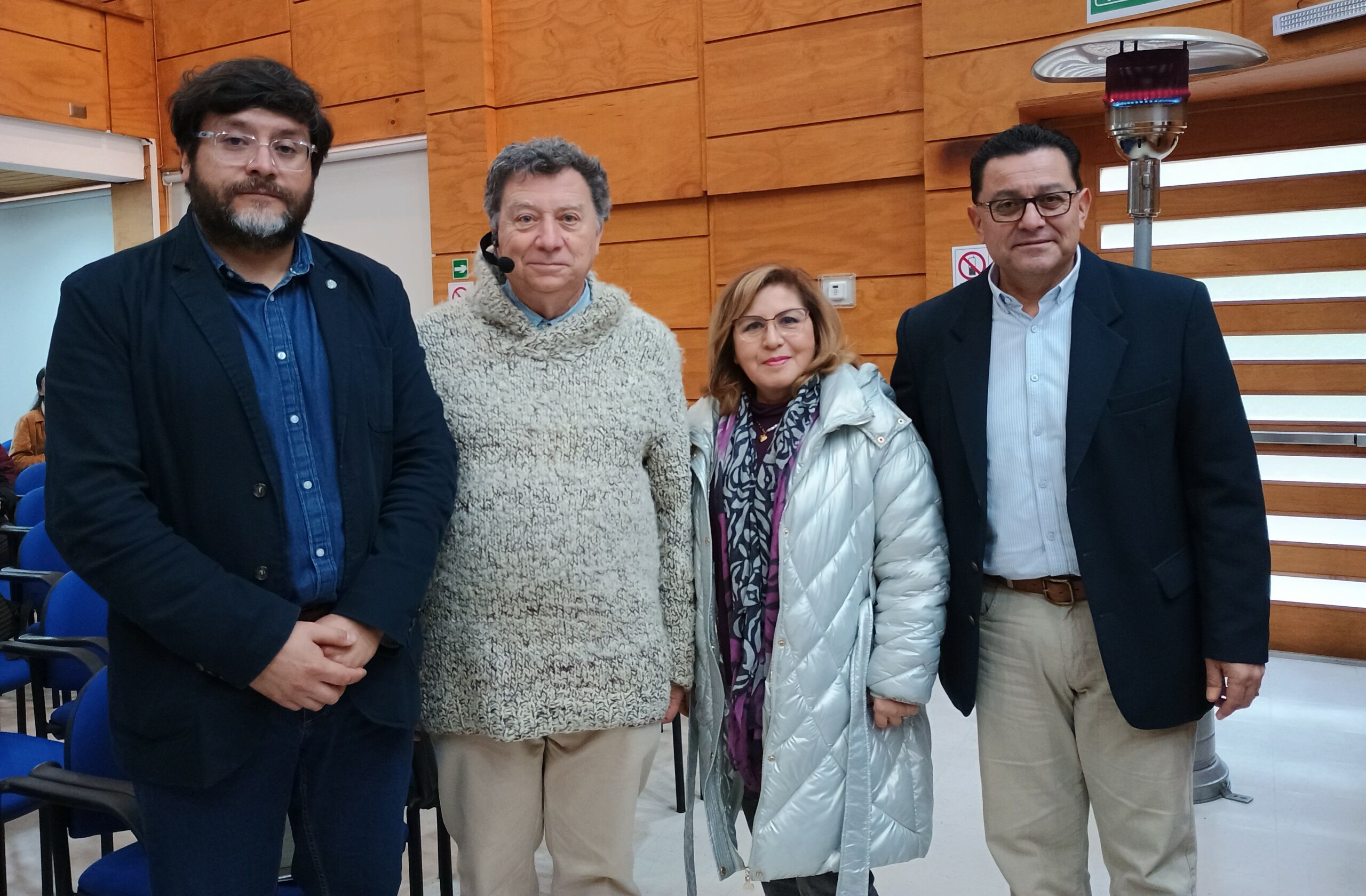 Autopoiesis e inteligencia artificial fueron los temas en inauguración del postgrado ULagos