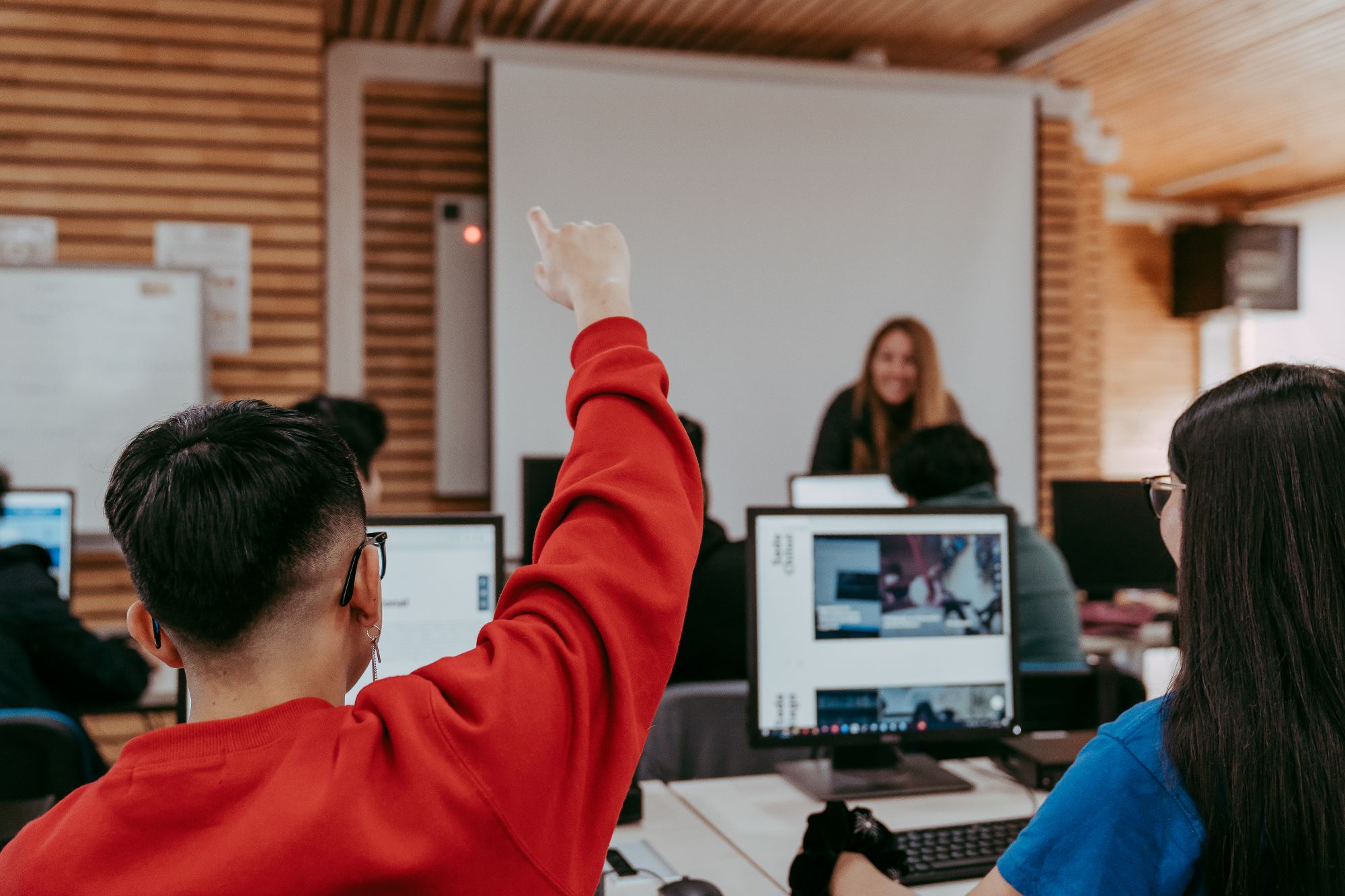 Pedagogía en Matemática y Computación destaca por empleabilidad y remuneración