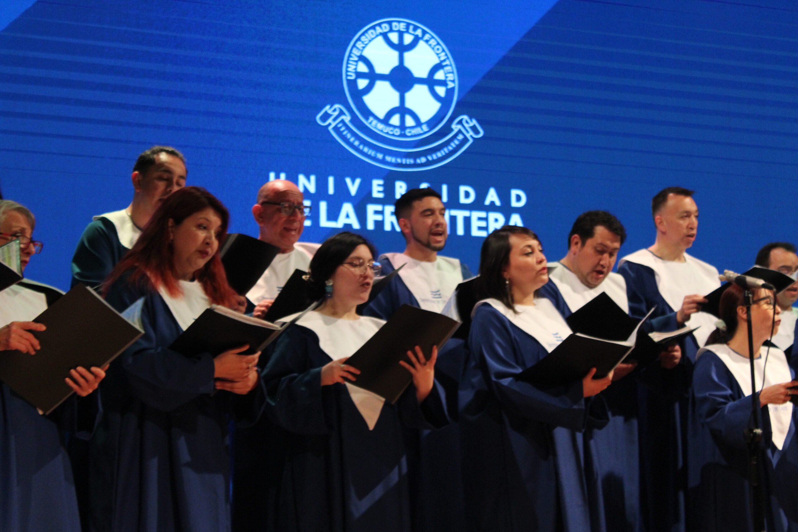 ULagos y UFRO consolidan lazos de colaboración cultural con gira del Coro de Cámara por la Araucanía