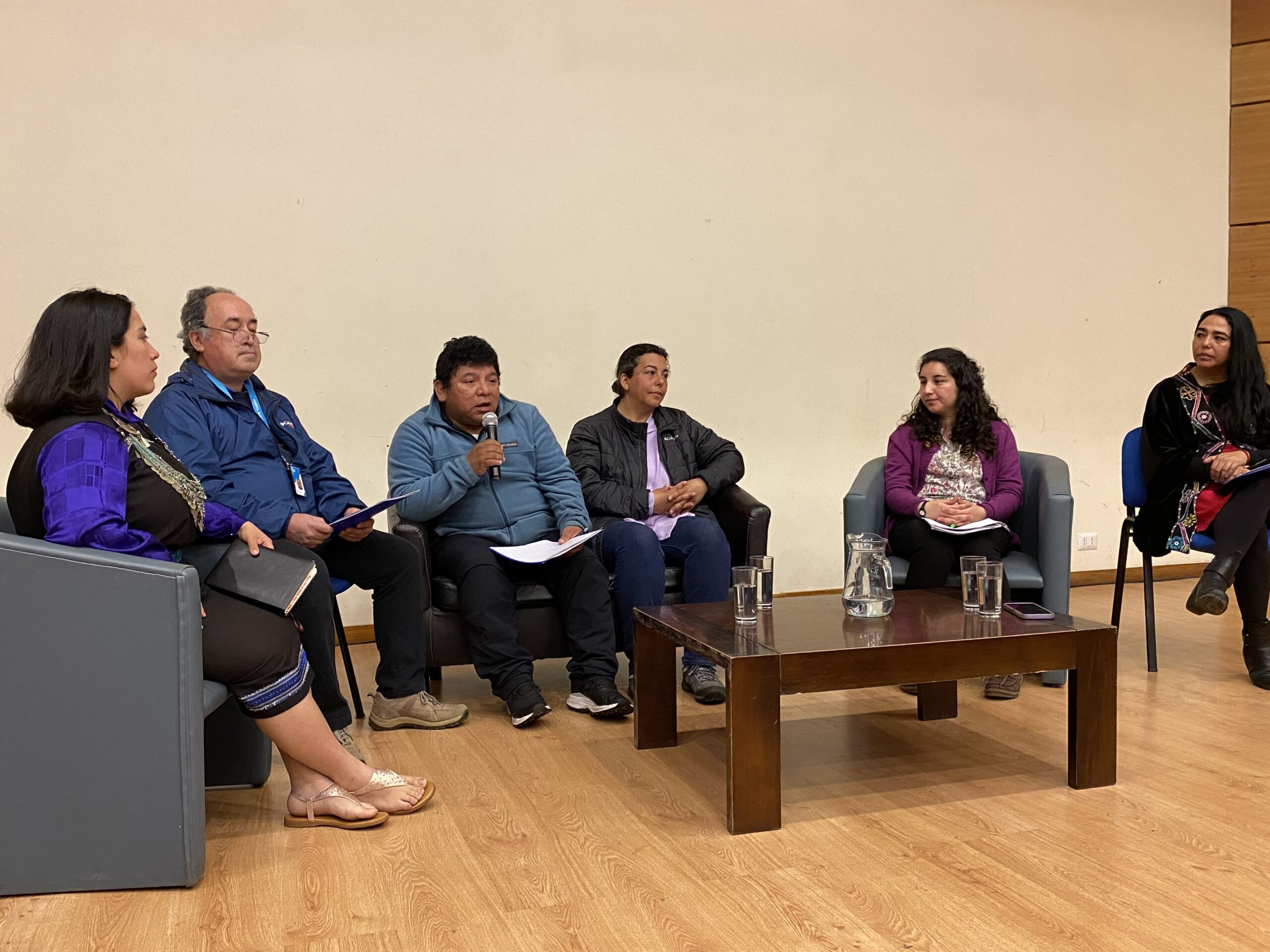 Encuentro de difusión de la política universitaria de pueblos originarios en Osorno