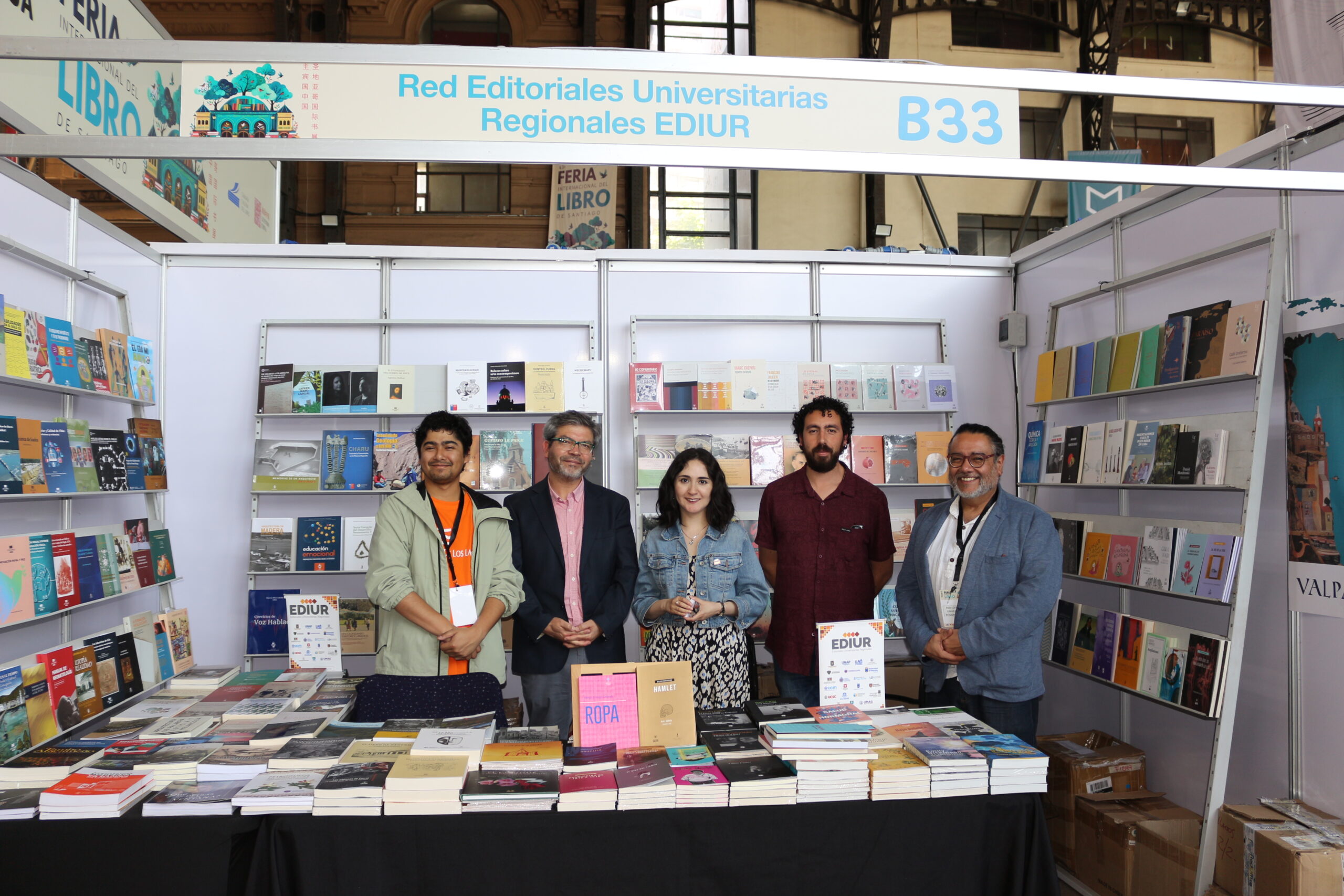 ULagos y EDIUR posicionan la producción literaria regional en FILSA 2024