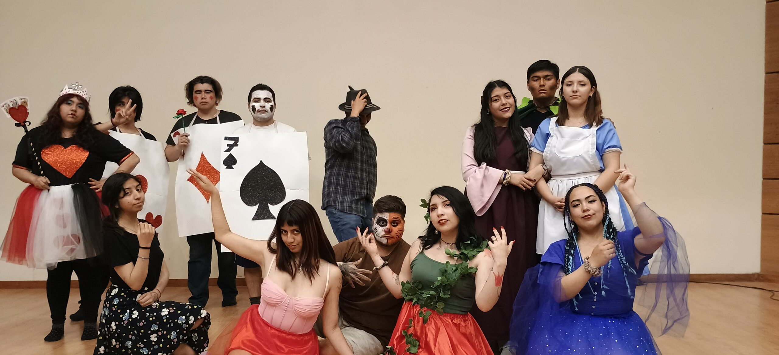 Alicia en el País de la Interculturalidad: el teatro en la cosmovisión del territorio