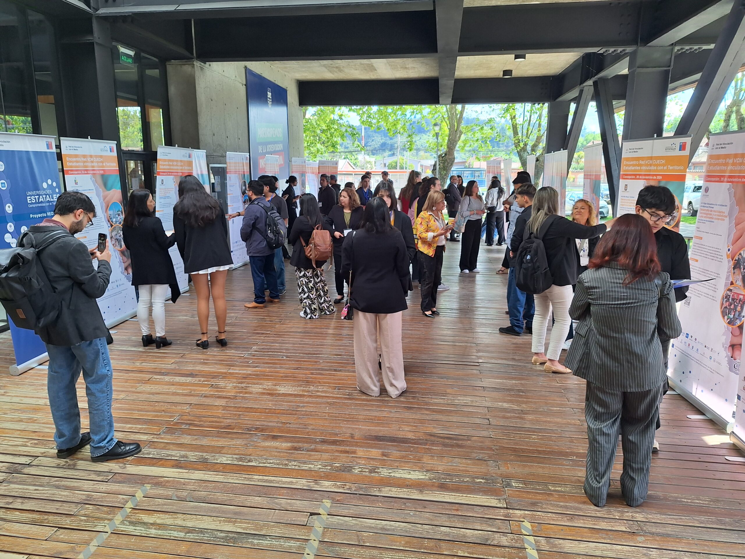 Estudiantes presentan proyectos en primer encuentro nacional de iniciativas para la comunidad
