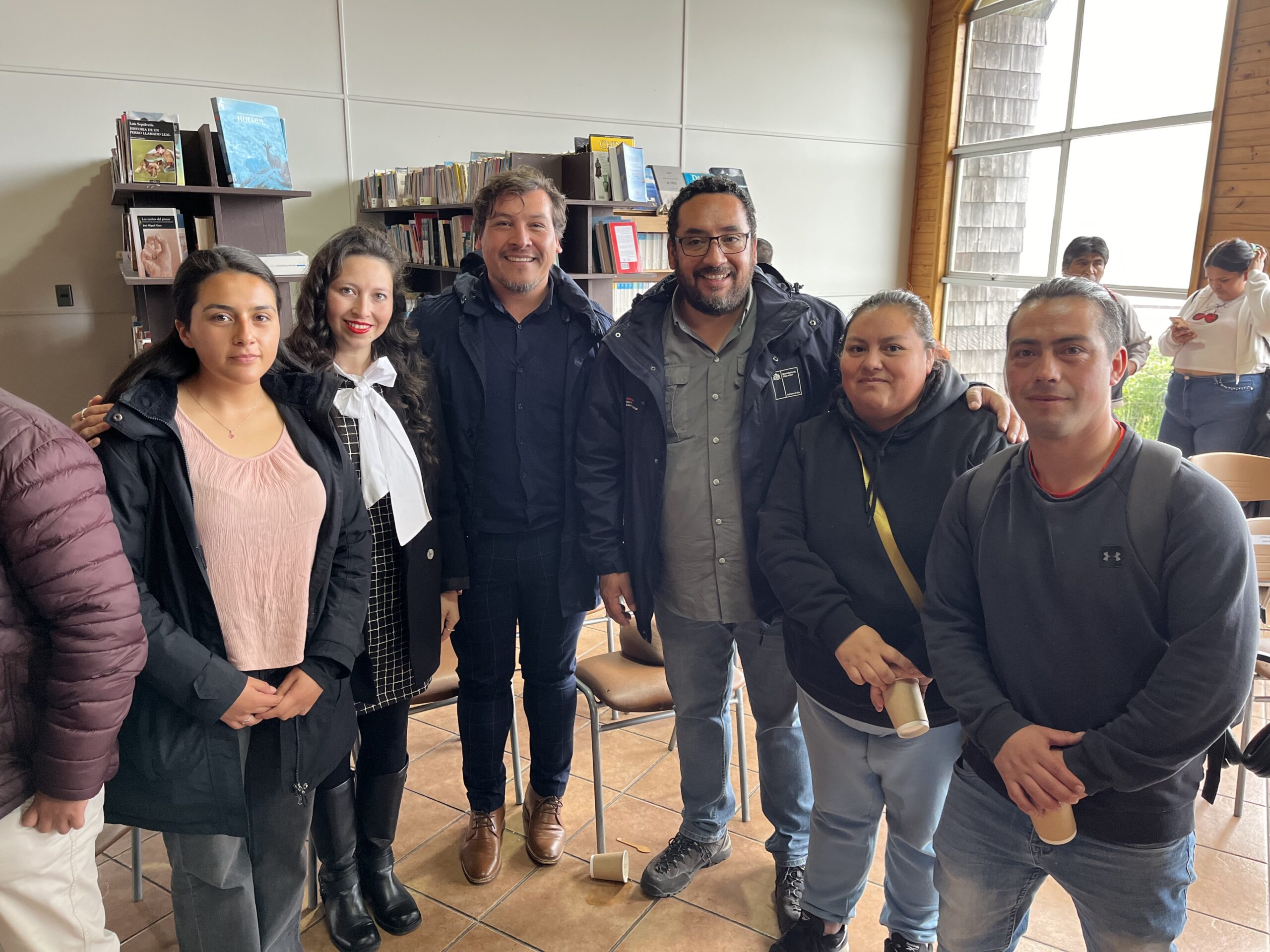 Ministro de Educación visita Chiloé y se reúne con estudiantes ULagos