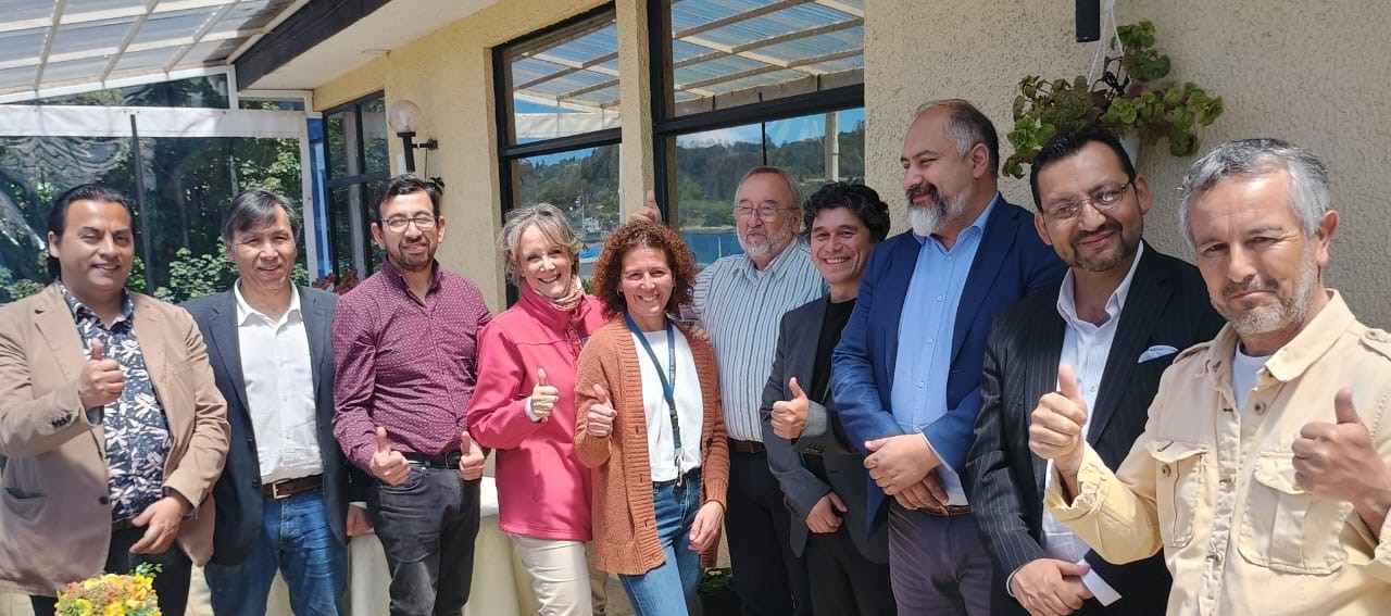 Consejeros Regionales conocen la ciencia aplicada en el Centro i~mar
