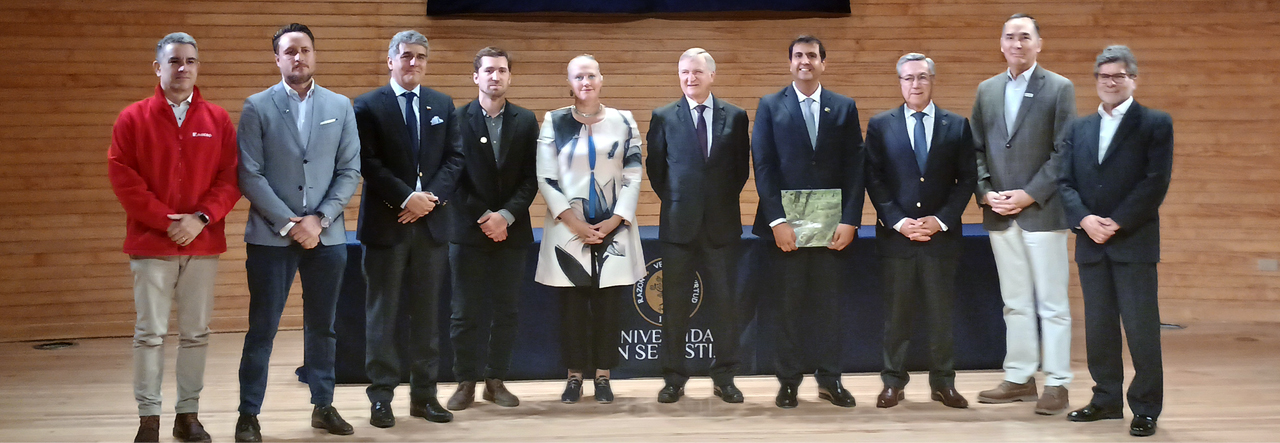 Vicerrectora Anita Dörner representó a la Universidad de Los Lagos  en el inicio del año académico de Puerto Montt Superior