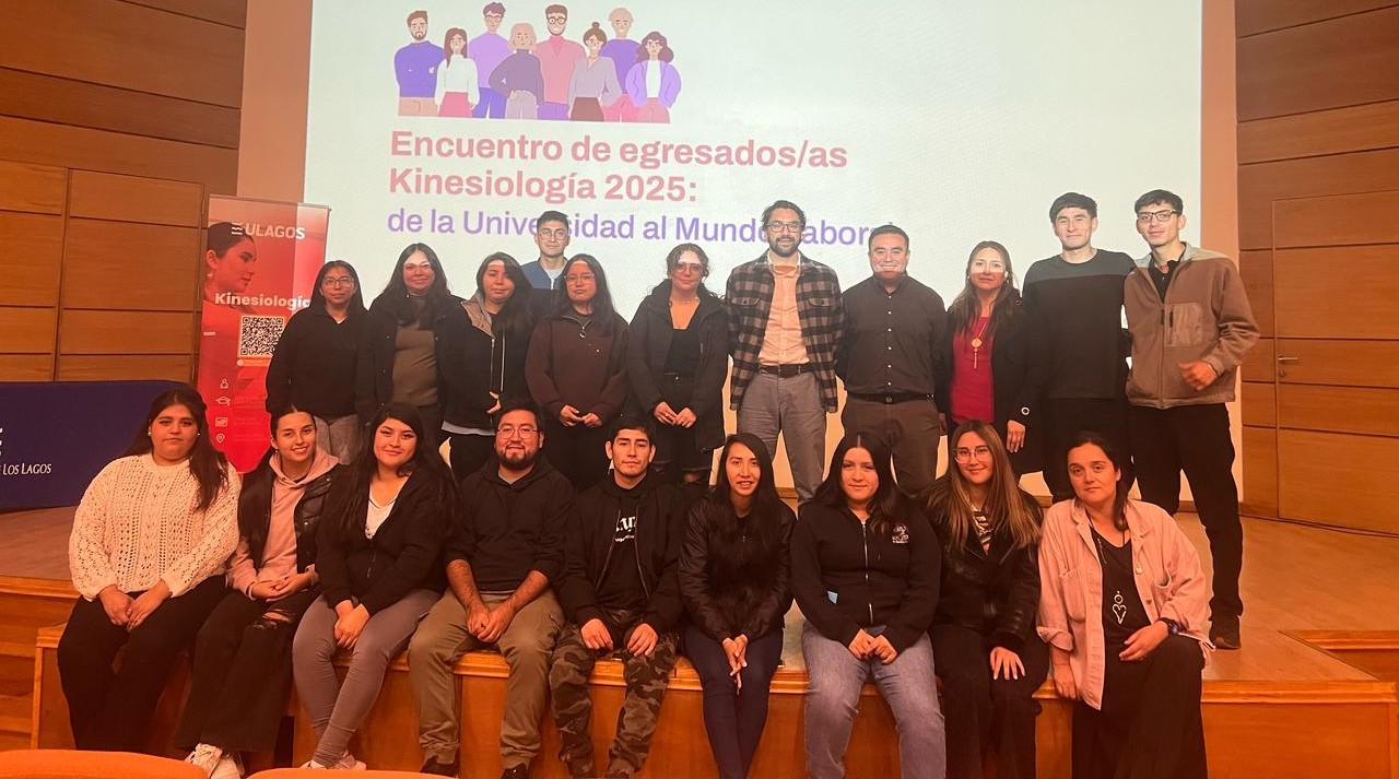 Egresadas y egresados de Kinesiología potencian su futuro profesional