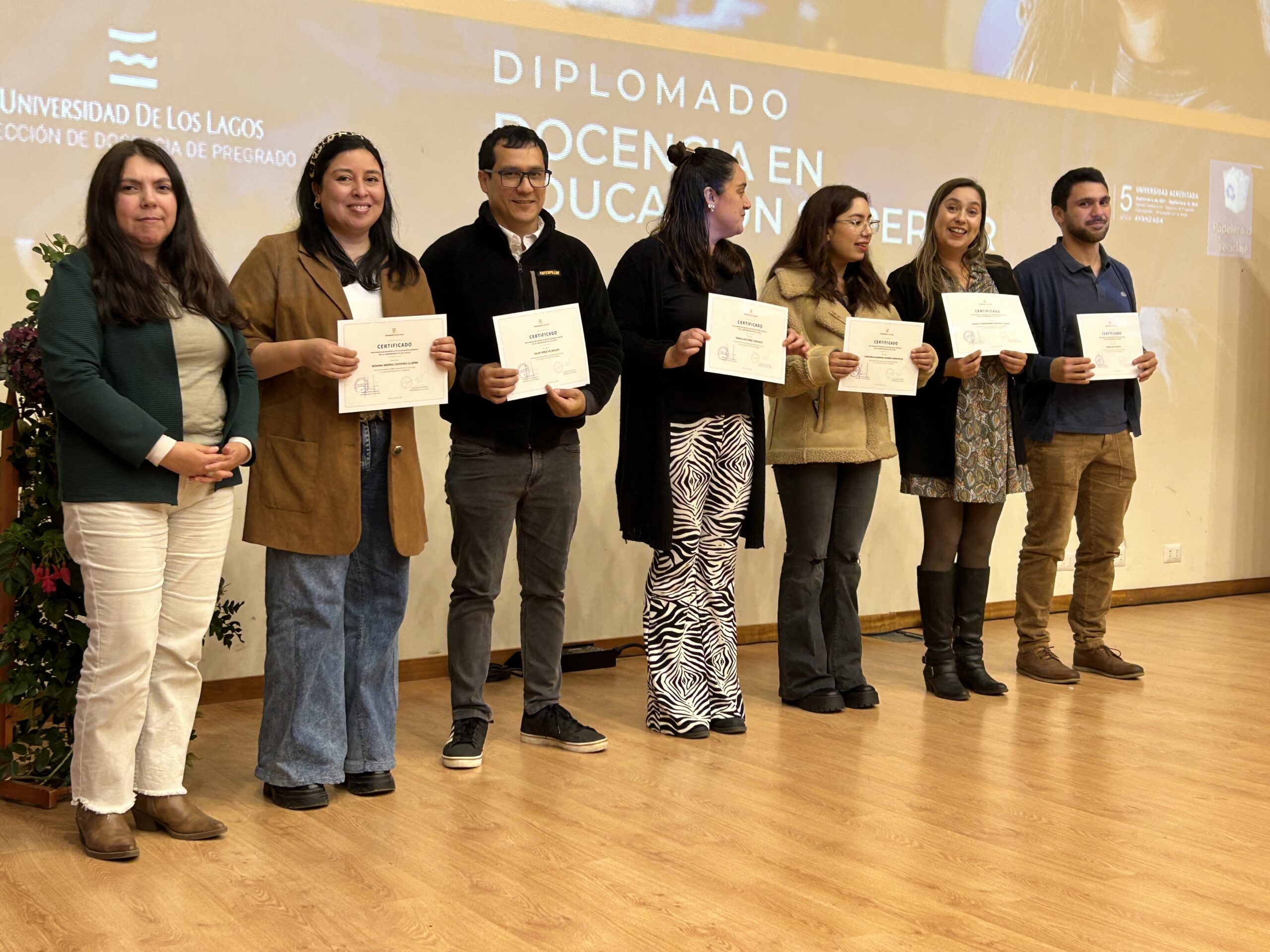Profesionales se capacitan en competencias docentes para una mejor labor en el aula