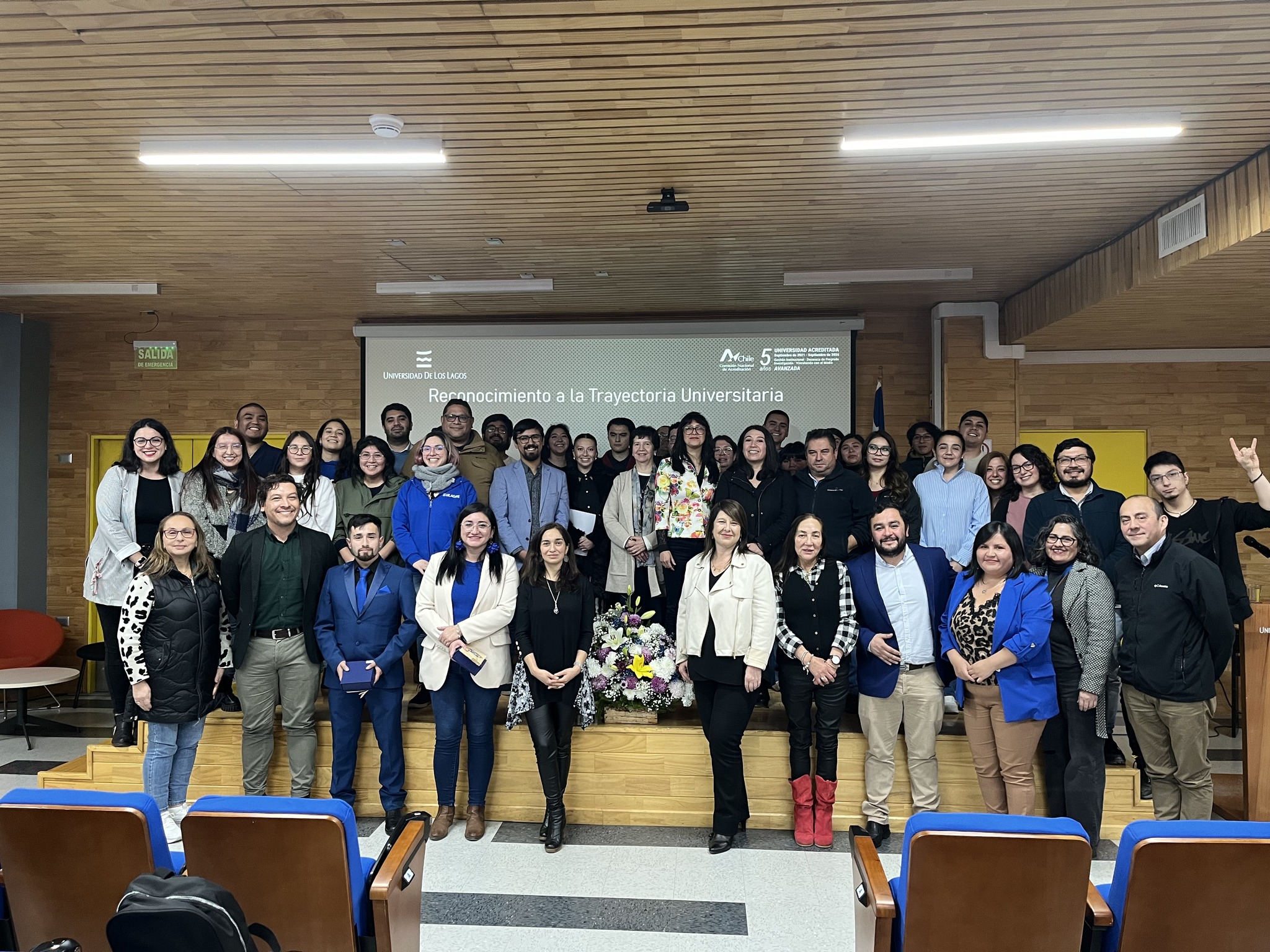 Tres voces y una vida de dedicación: ULagos reconoce  a funcionarias y estudiantes
