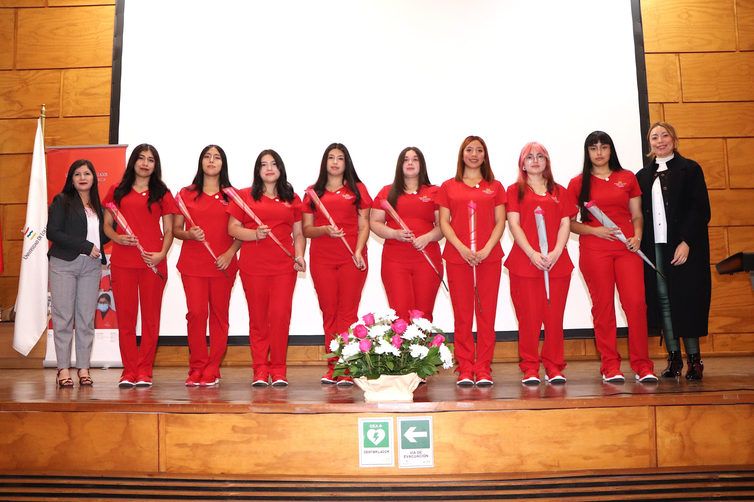 Carreras de salud realizan trascendentes ceremonias de investidura