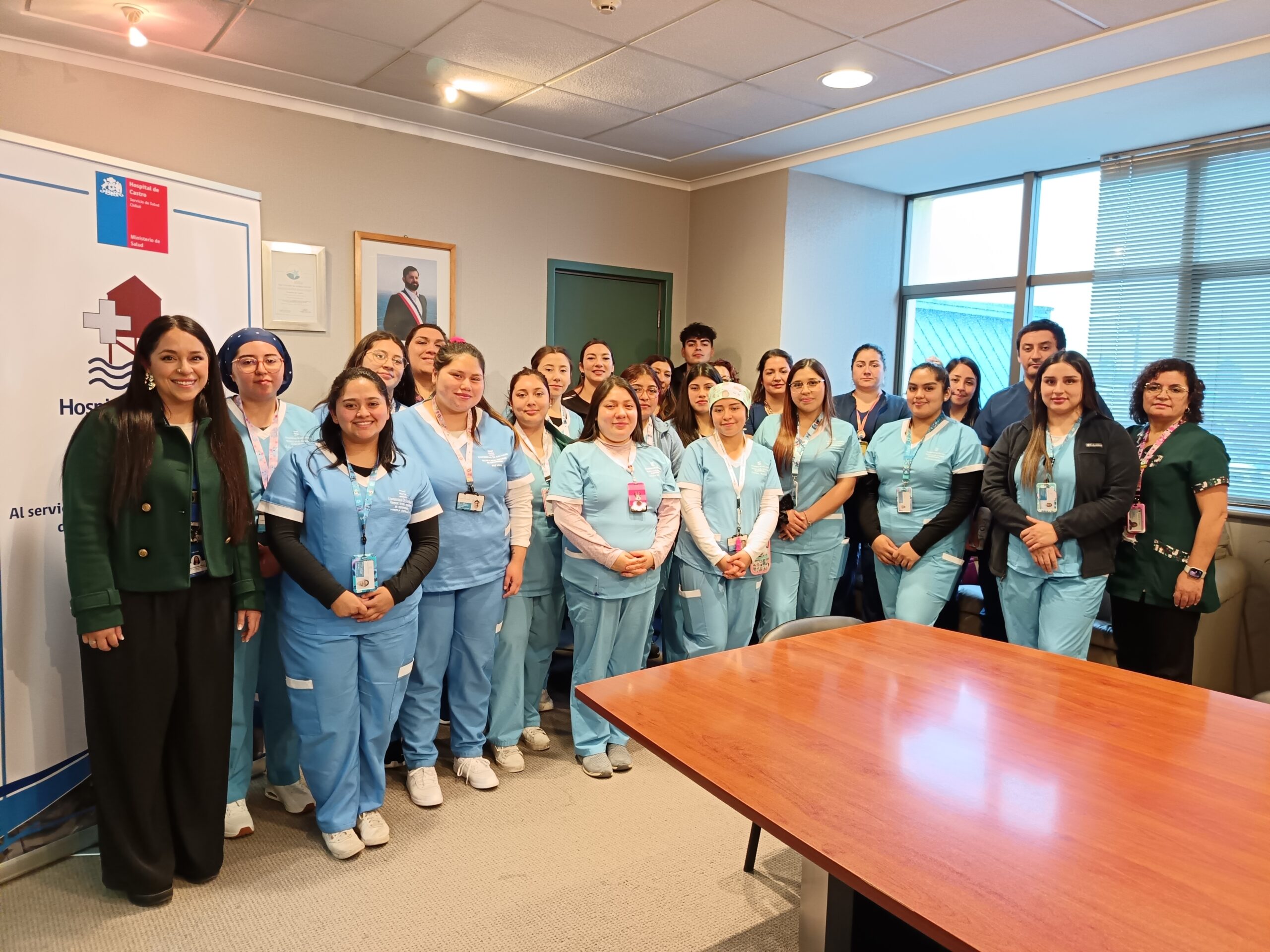 14 estudiantes TENS comienzan su última práctica en el Hospital de Castro