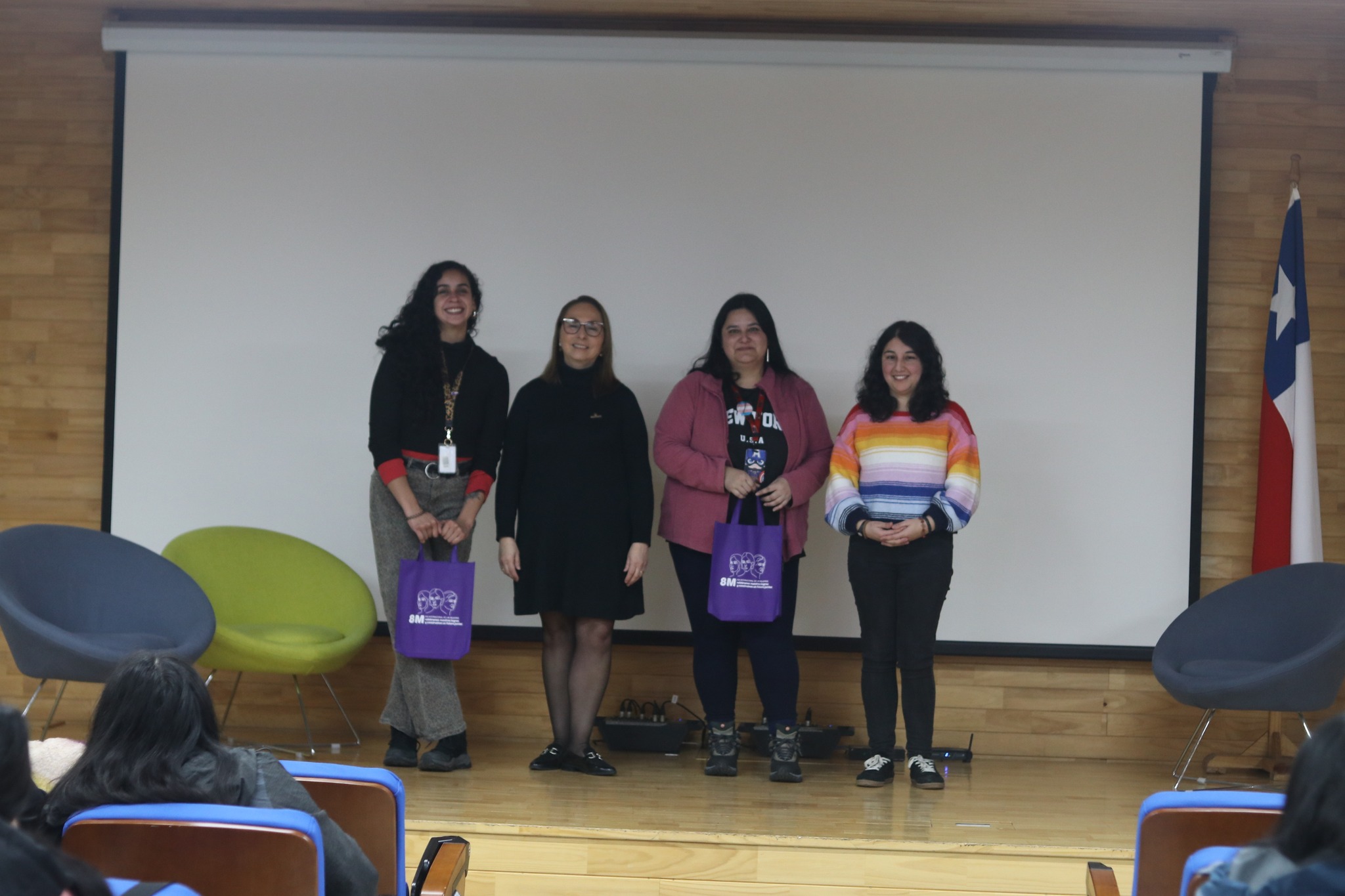 Estudiantes tienen charla sobre visibilización de las diversidades sexuales y de género