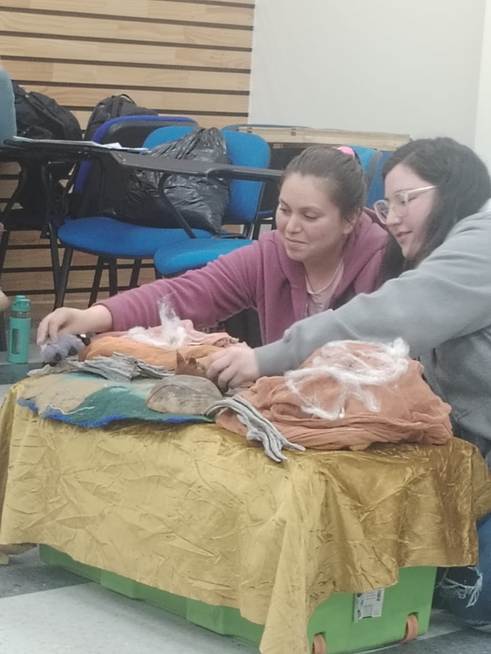 Futuras educadoras de párvulos participan en formación de cuentacuentos