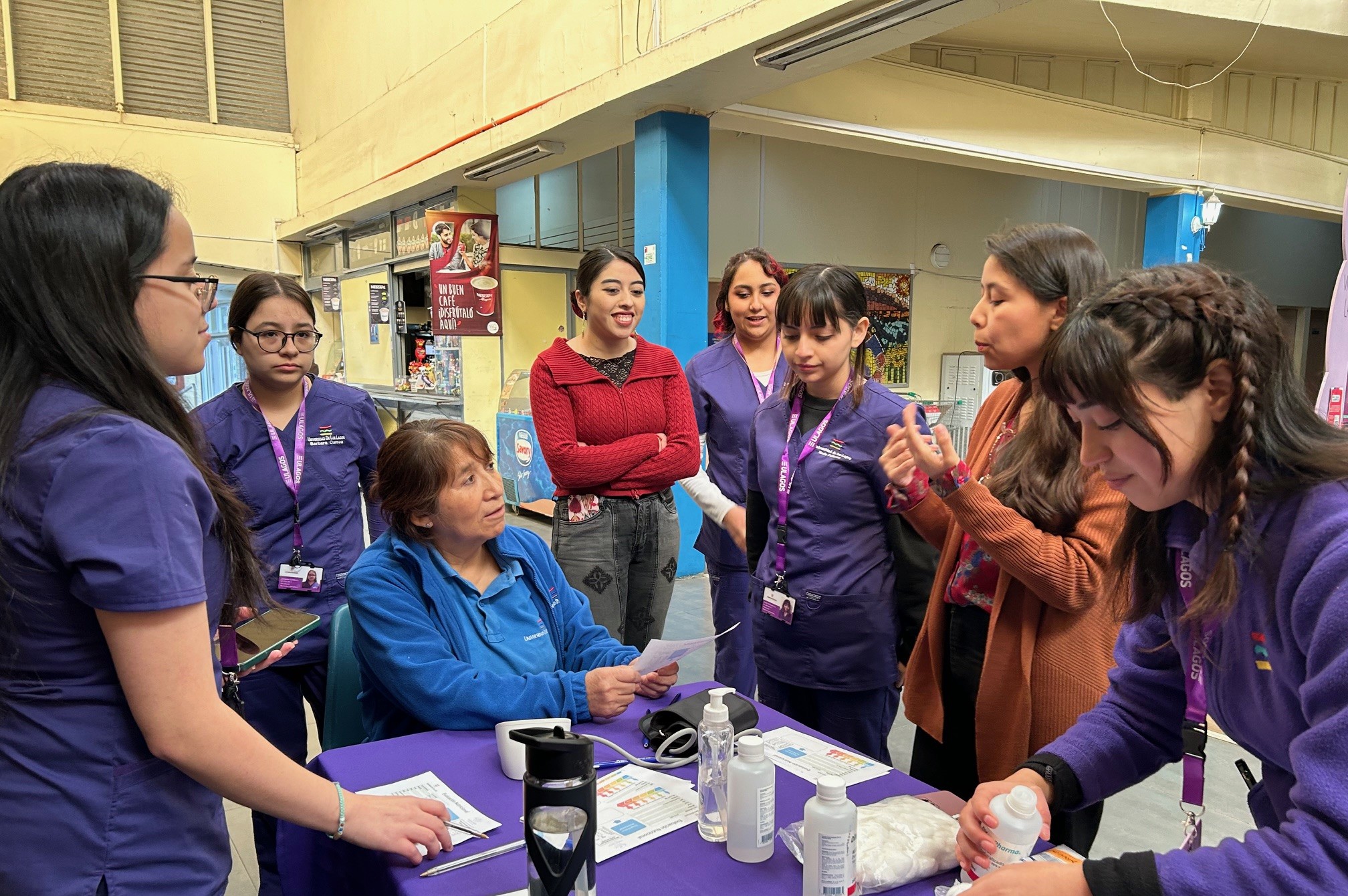 Estudiantes de Nutrición y Dietética realizaron educación y evaluación nutricional a la comunidad