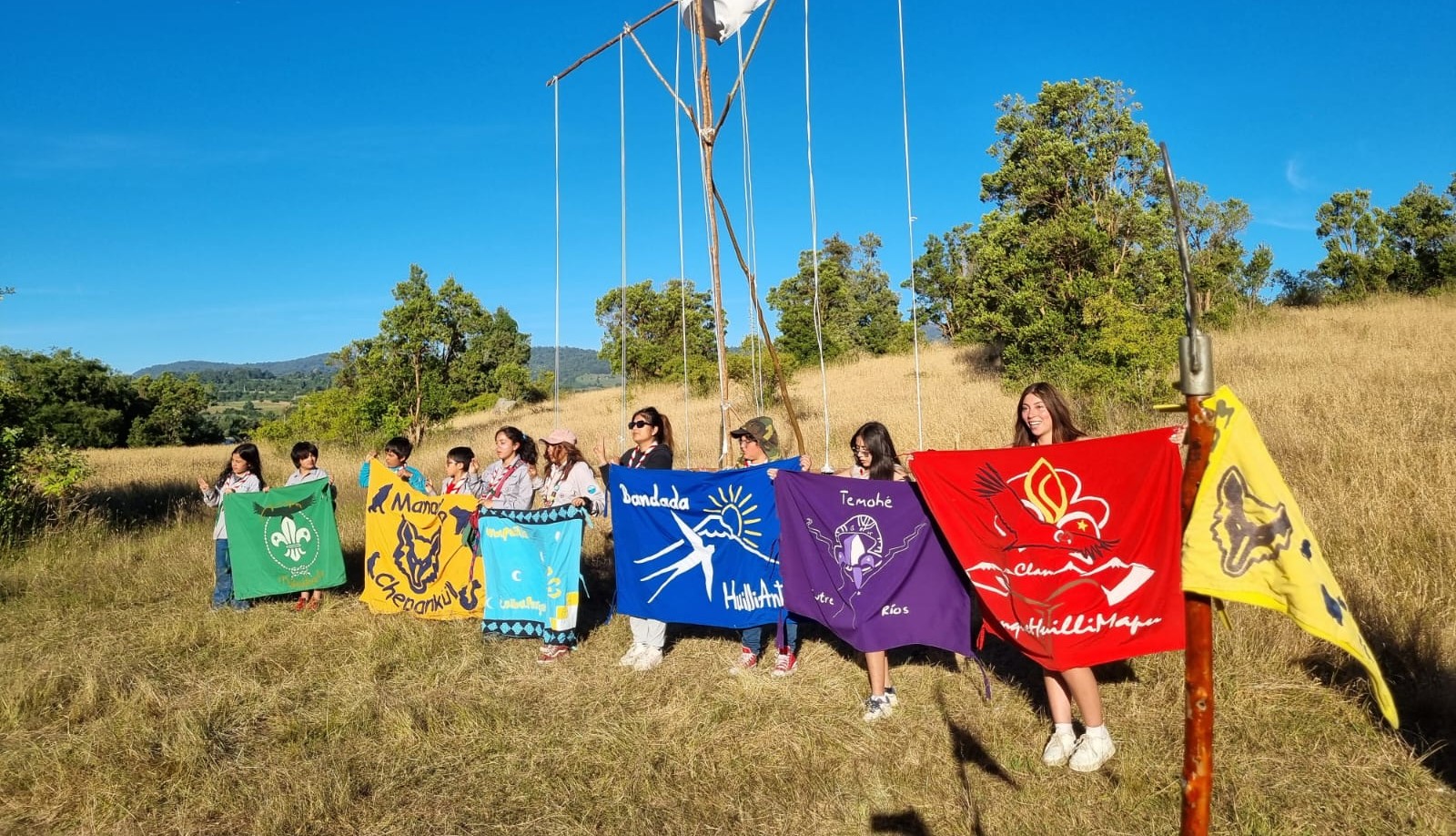 Grupo de Guías y Scouts Huillifotem cumplió 35 años