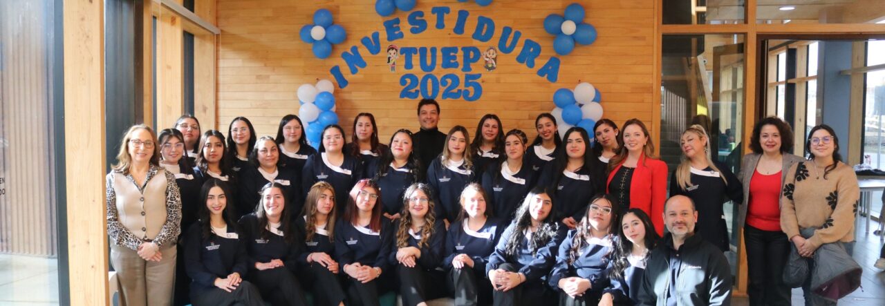 Nuevas generaciones de técnicas en Educación Parvularia viven su ceremonia de investidura en Chiloé