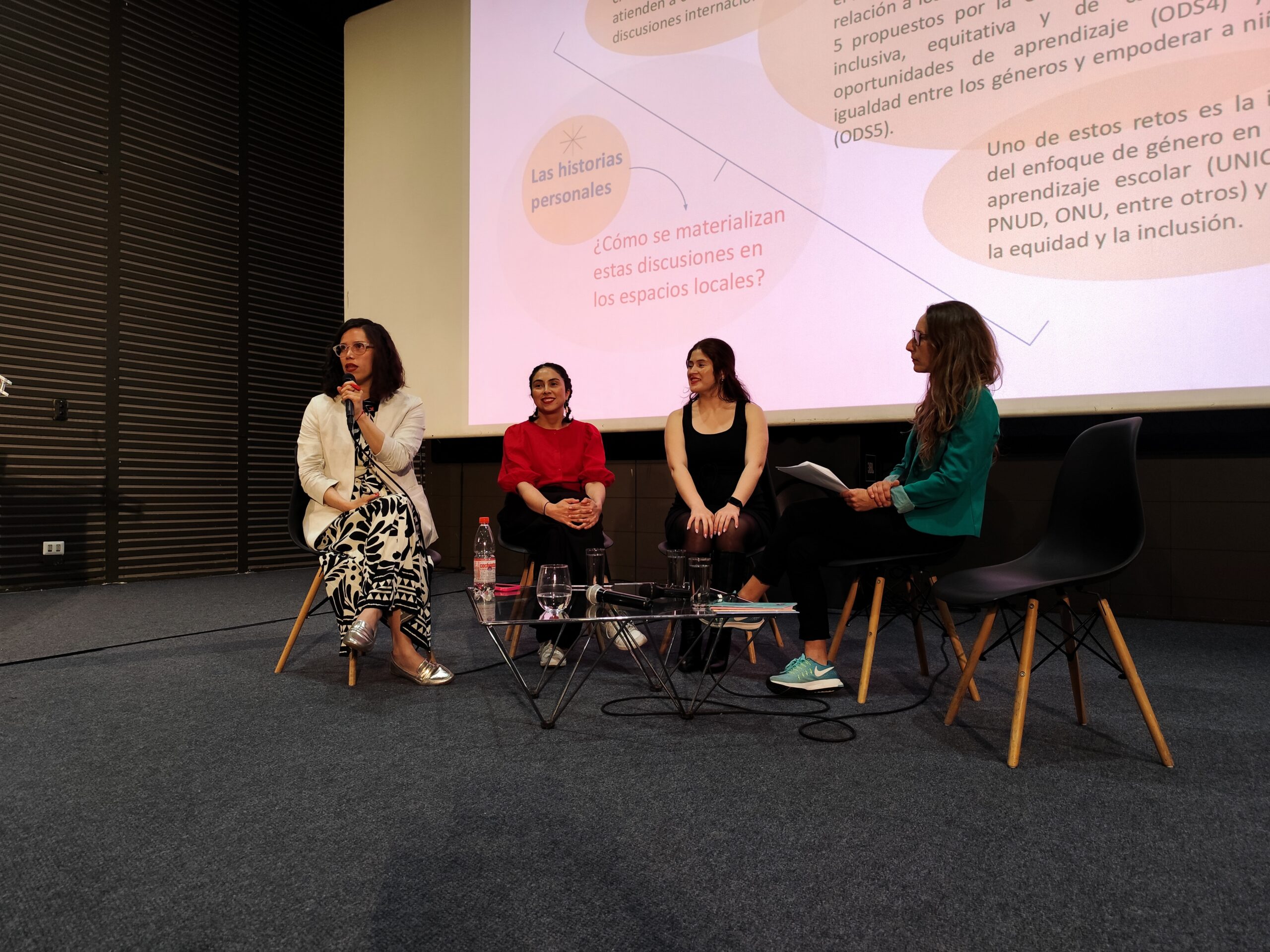 “Lentes violetas para el aula”: Seminario destaca el rol del arte en la transformación educativa con enfoque de género interseccional