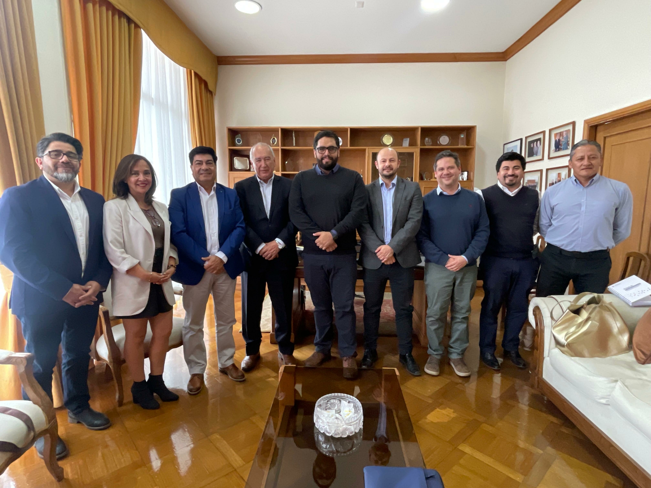 ULagos y Municipalidad de Osorno impulsan la primera Clínica Veterinaria Municipal Universitaria