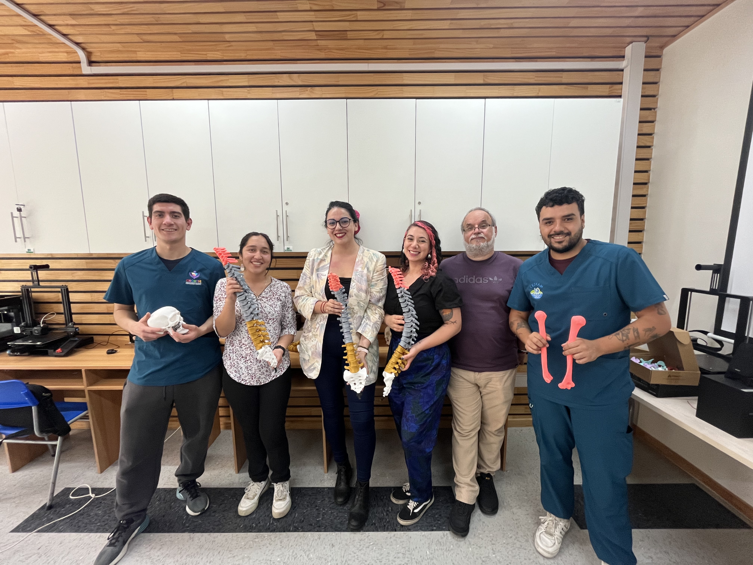 ULagos capacita a equipos del Cesfam de Chonchi en impresión 3D aplicada a la rehabilitación