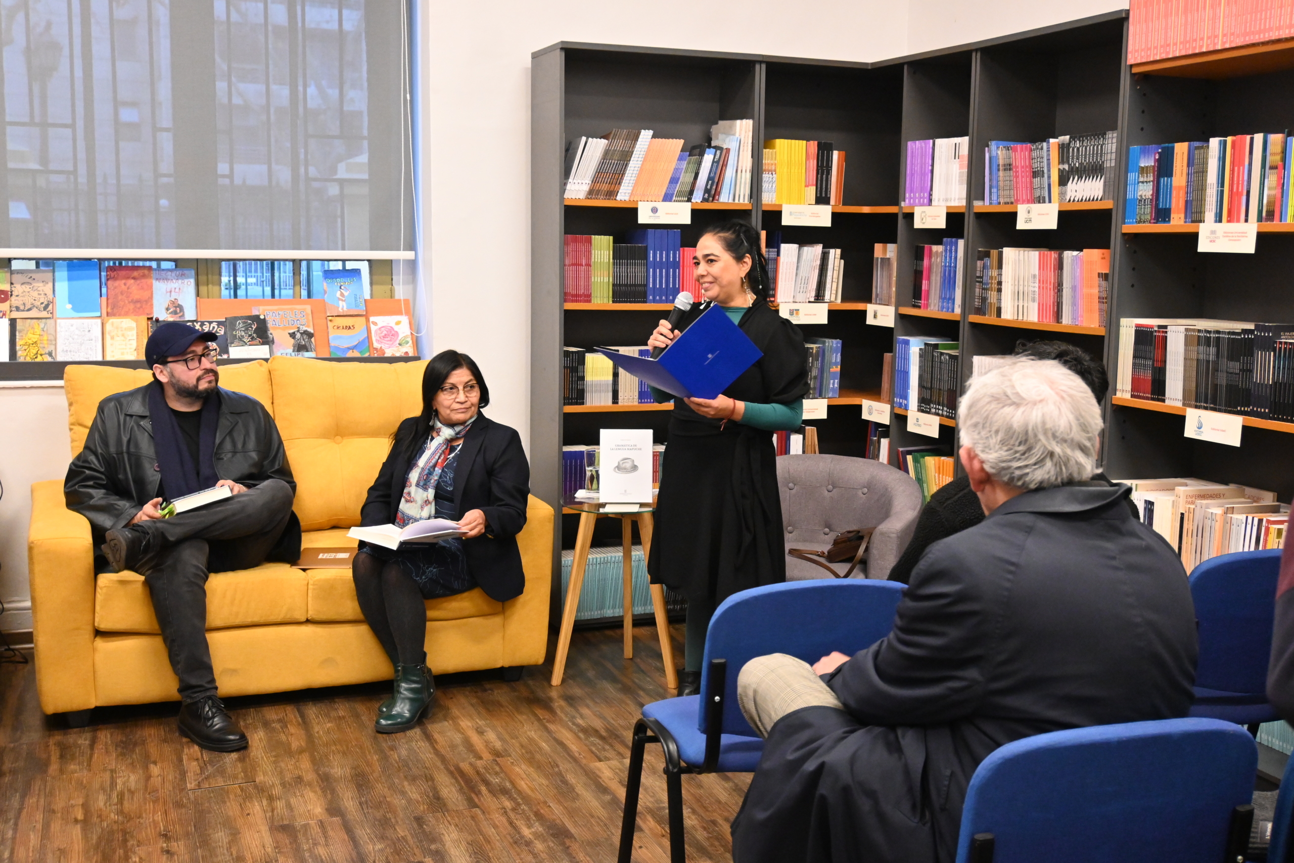 Presentan la primera versión en castellano de la “Gramática de la Lengua Mapuche”