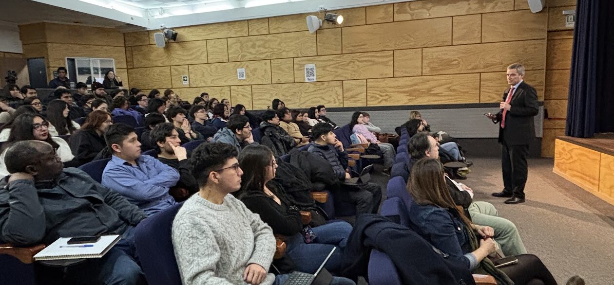 Derecho a la Inteligencia Artificial: Herramienta de trabajo para abogados y abogadas