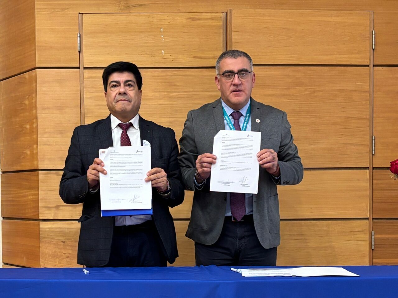 ULagos y Hospital Base San José firman convenio que consolida alianza estratégica