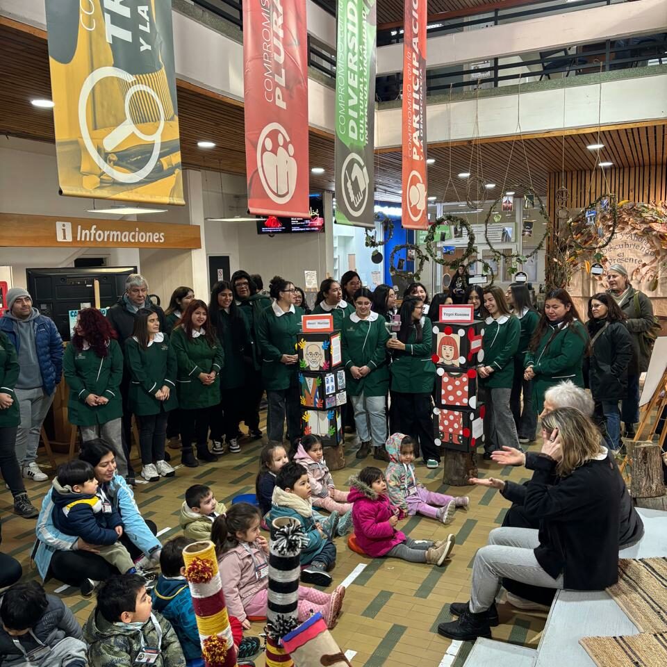 Estudiantes de Prosecución de Estudios en Educación Parvularia realizaron Intervención de Literatura Infantil