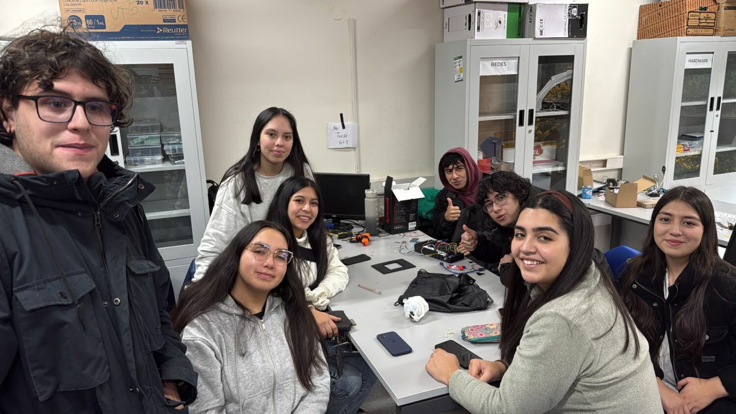 Estudiantes ULagos desarrollan innovadoras ayudas técnicas que mejoran la autonomía de personas mayores