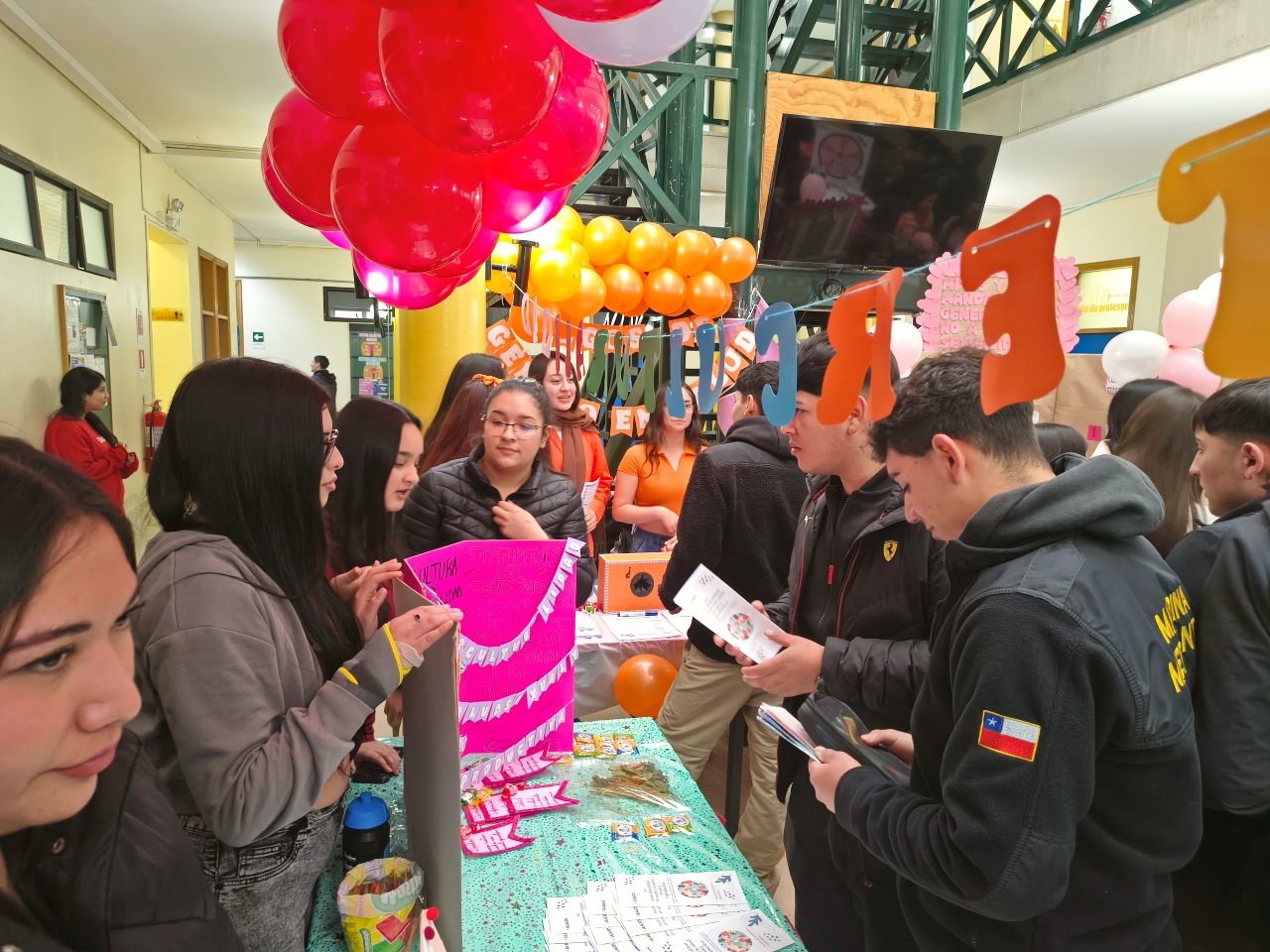 ULagos promovió el bienestar integral con Feria de Salud Sexual, Género y Cuidados