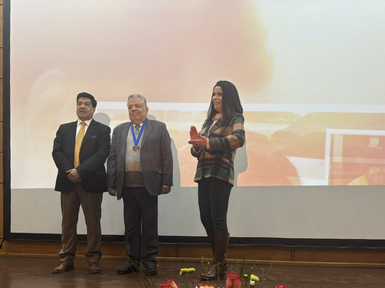 Universidad de Los Lagos otorga la distinción Doctor Honoris Causa a su primer rector, Daniel López Stefoni