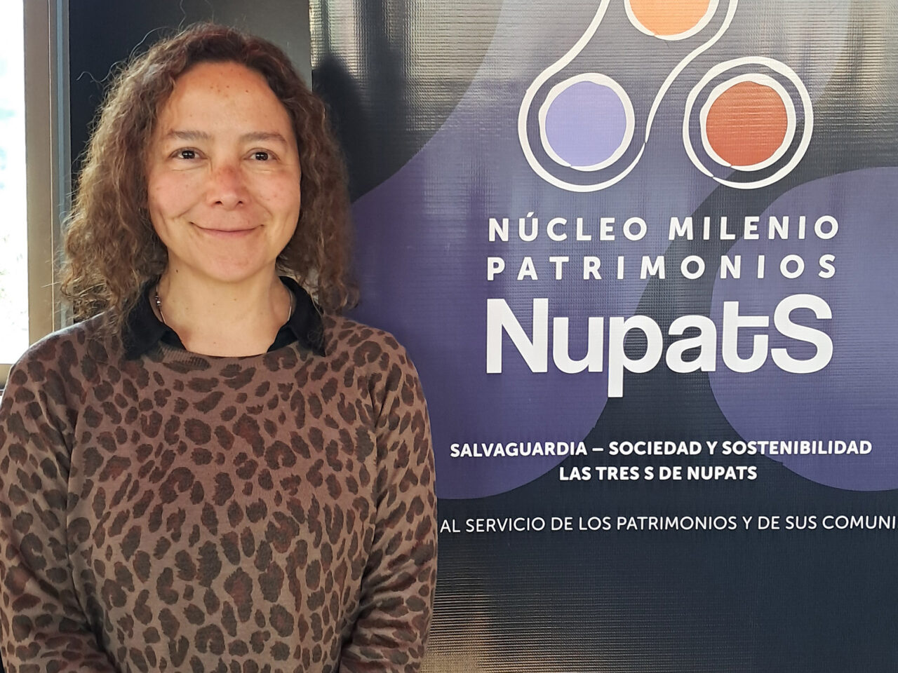 Dra. Romané Landaeta de CEDER ULagos en jornada de trabajo del Núcleo Milenio PatrimonioS