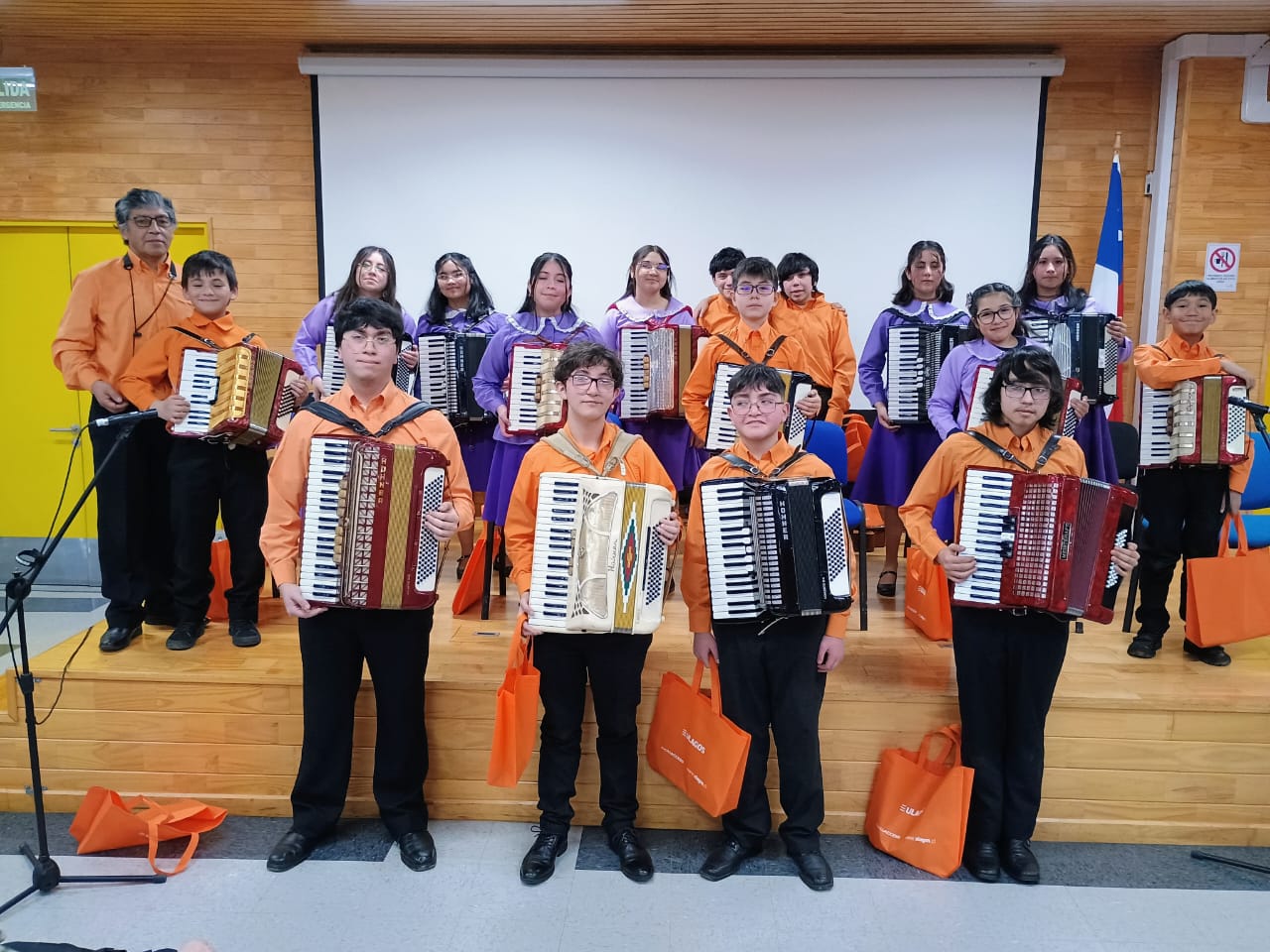 Viento Sur llevó la música y la identidad chilota a la Universidad de Los Lagos