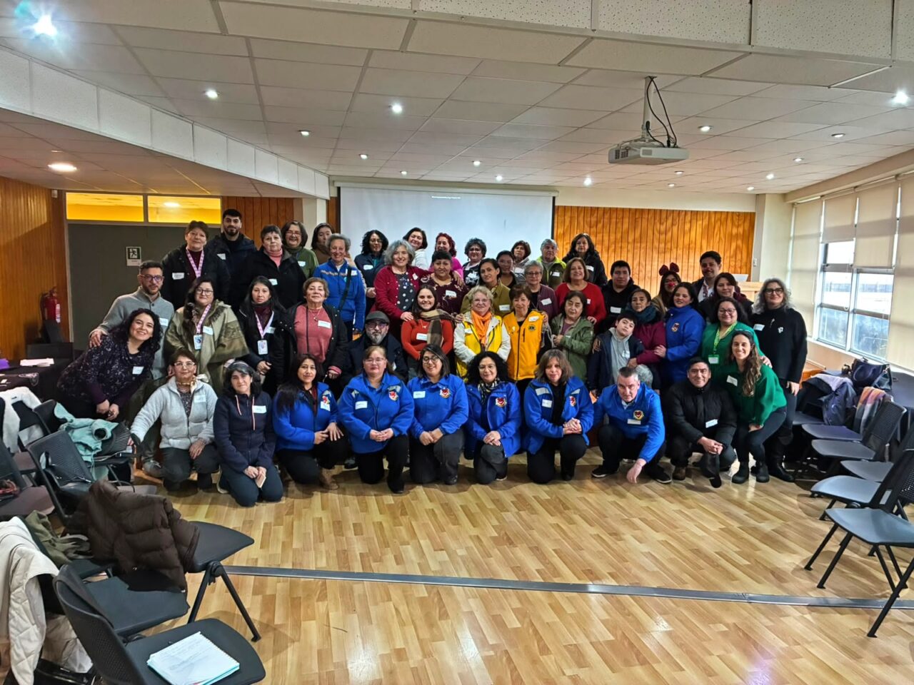 Carrera de Psicología fortalece su vinculación con la comunidad participando en encuentro sobre acompañamiento al final de la vida