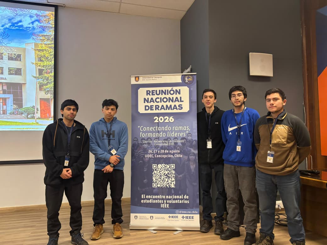 Estudiantes de Ingeniería Civil Eléctrica participan en encuentro nacional del IEEE